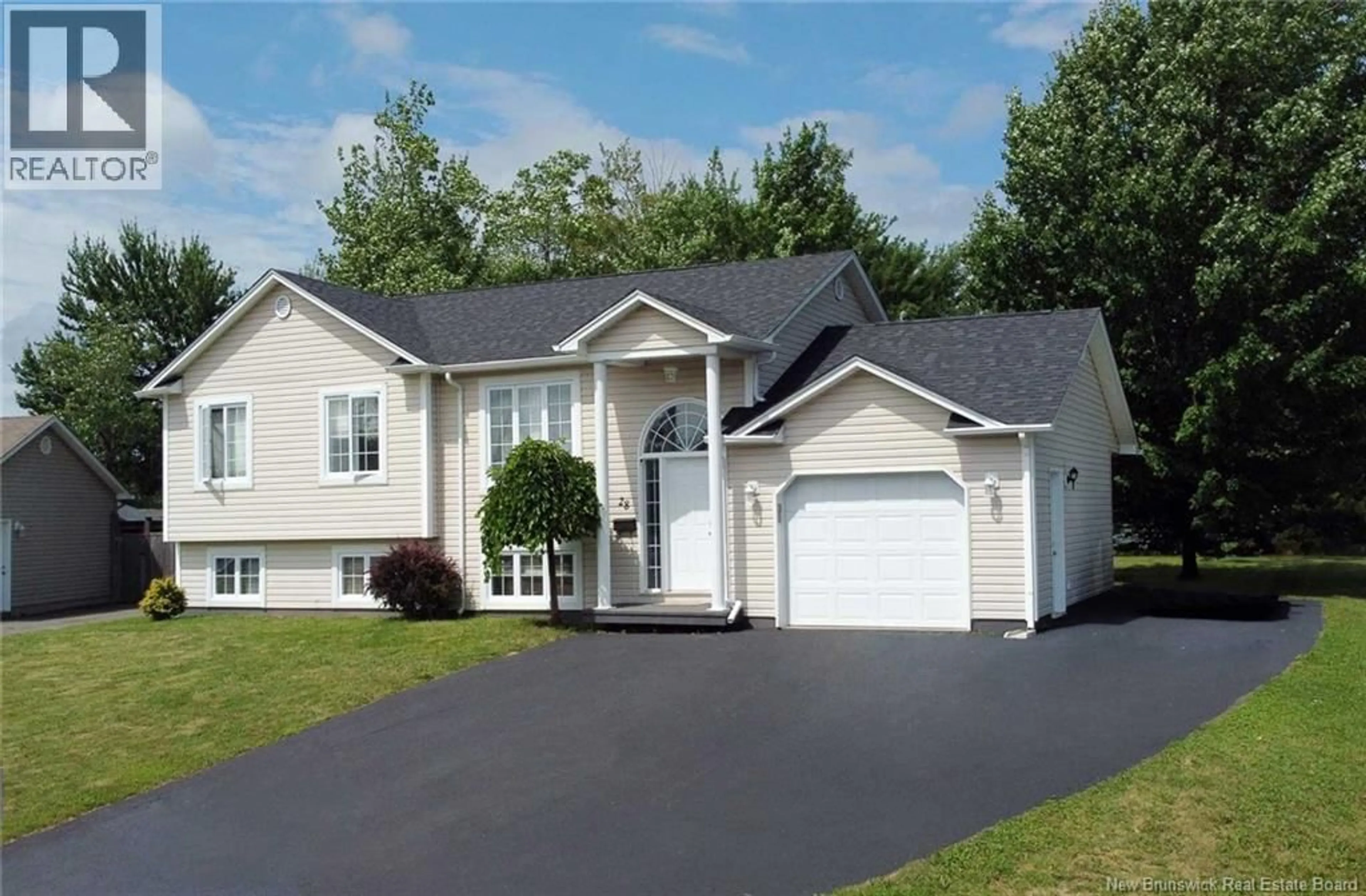 Home with vinyl exterior material, street for 28 FAIRISLE DRIVE, Moncton New Brunswick E1G5J6