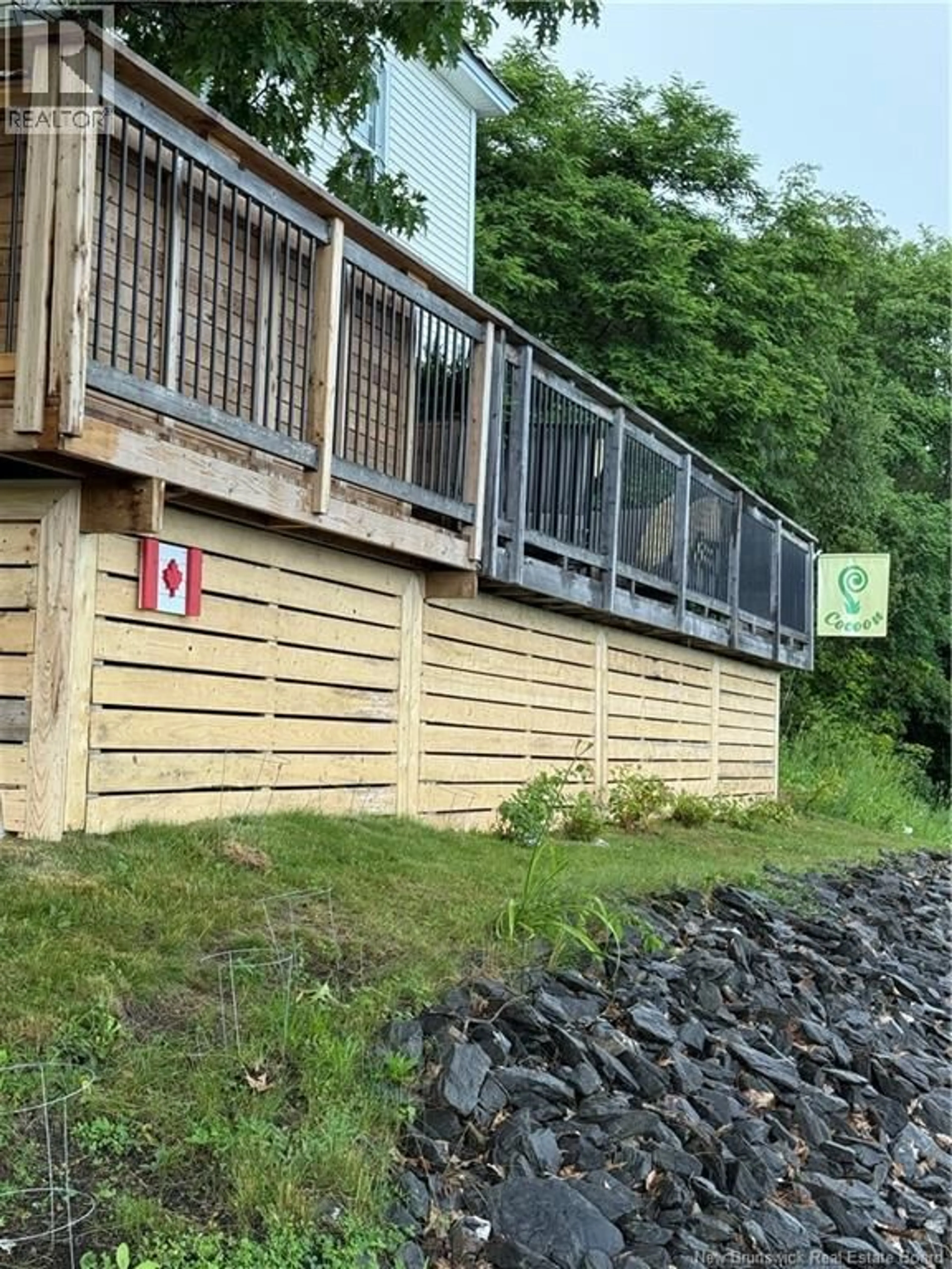 A pic from outside/outdoor area/front of a property/back of a property/a pic from drone, building for 123 BRIDGE STREET, Woodstock New Brunswick E7M5Y7