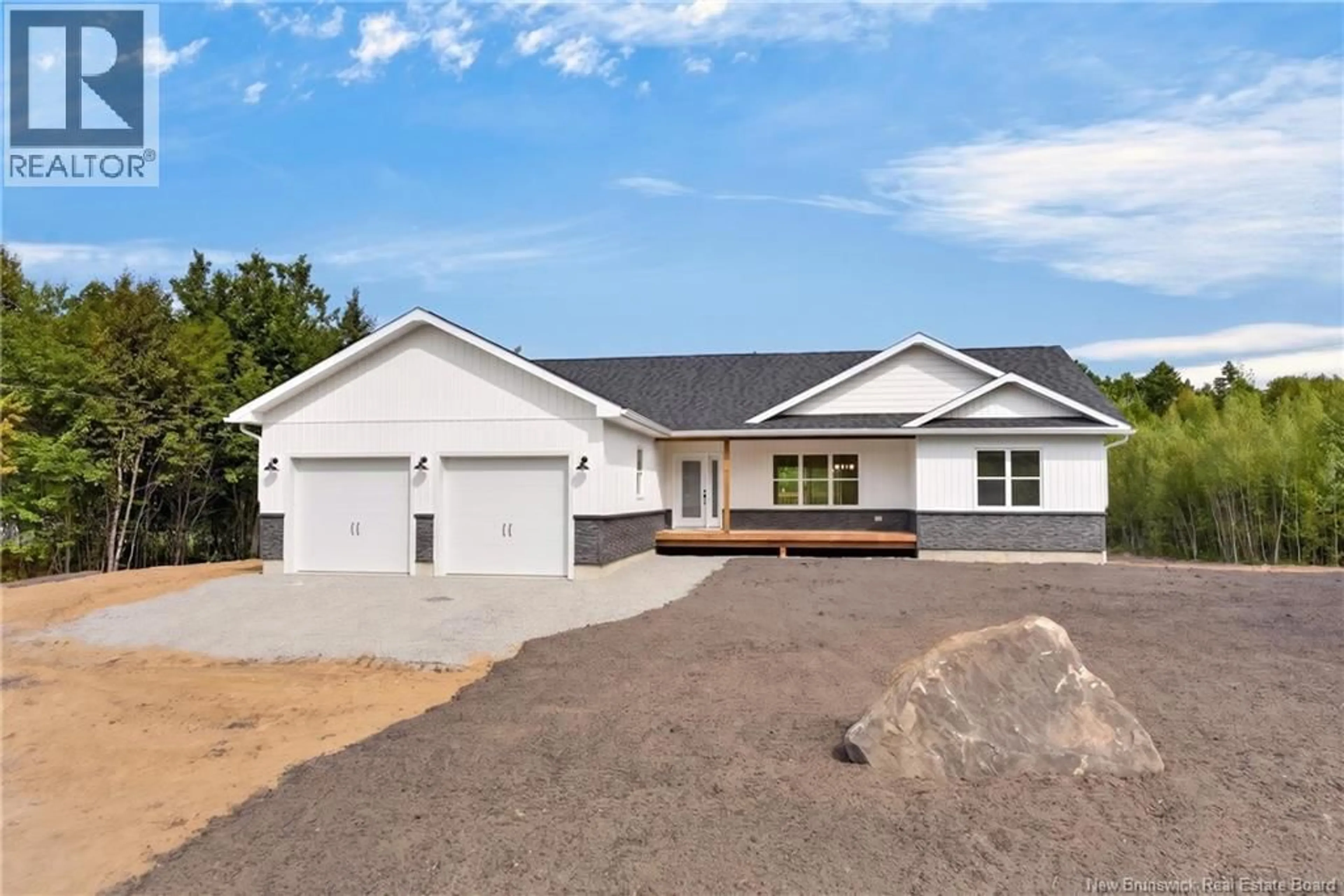 Home with vinyl exterior material, street for 14 HEMLOCK STREET, Penniac New Brunswick E4A4X5