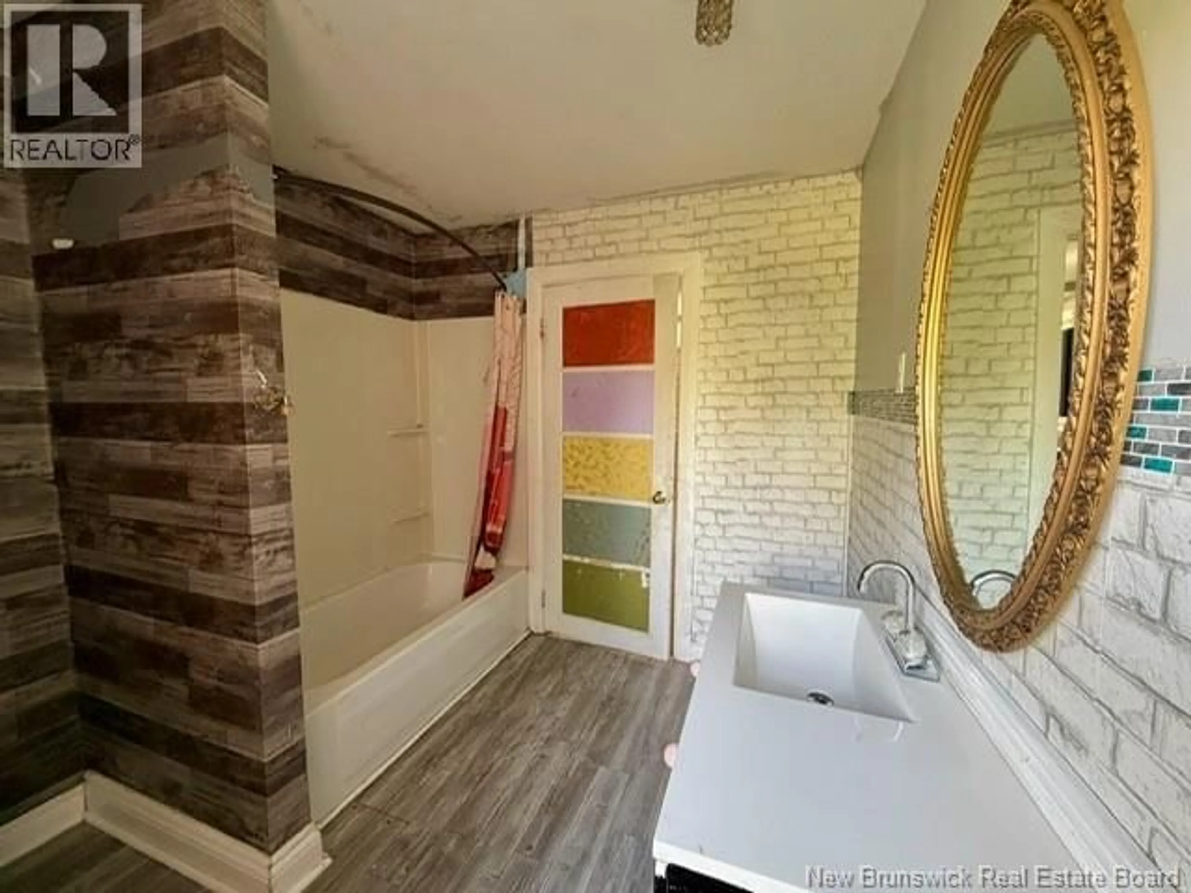 Contemporary bathroom, ceramic/tile floor for 117 MAIN STREET, Doaktown New Brunswick E9C1A3