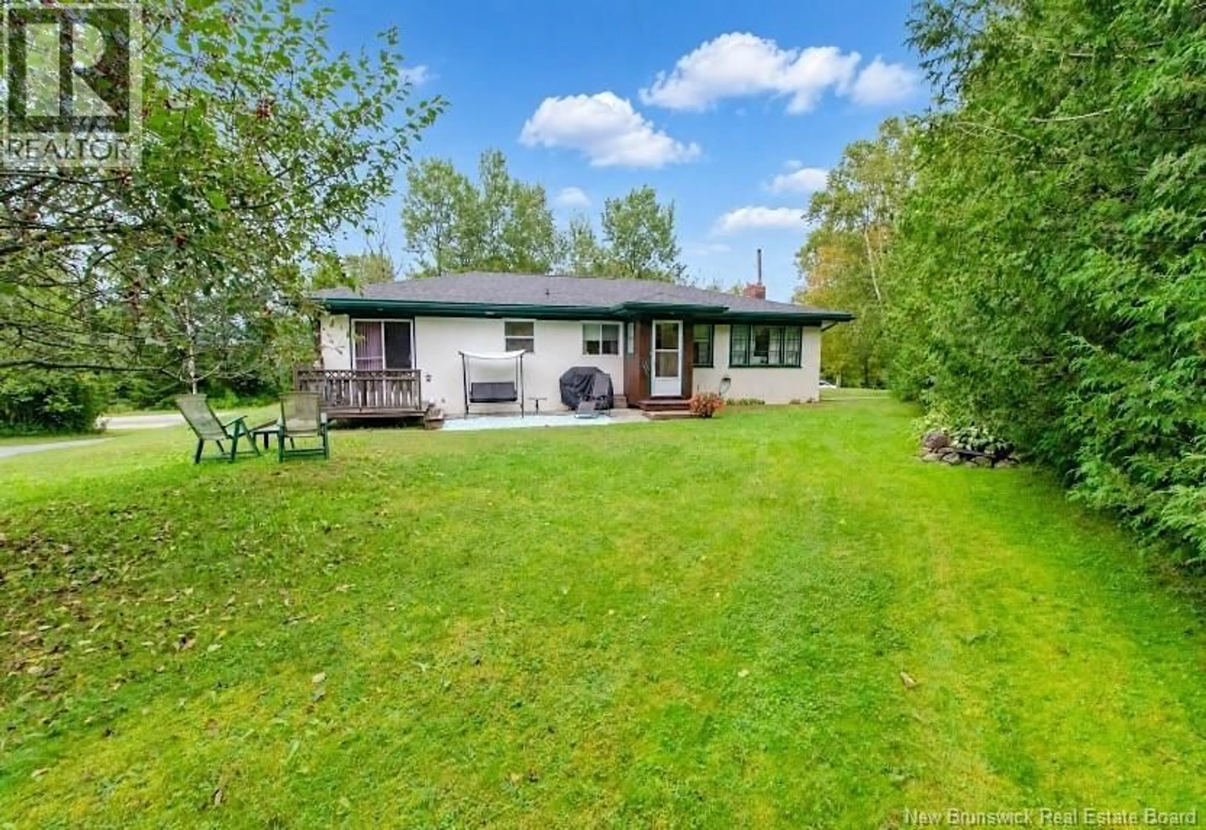 A pic from outside/outdoor area/front of a property/back of a property/a pic from drone, water/lake/river/ocean view for 1129 RIVER VALLEY DRIVE, Grand Bay-Westfield New Brunswick E5K1B9