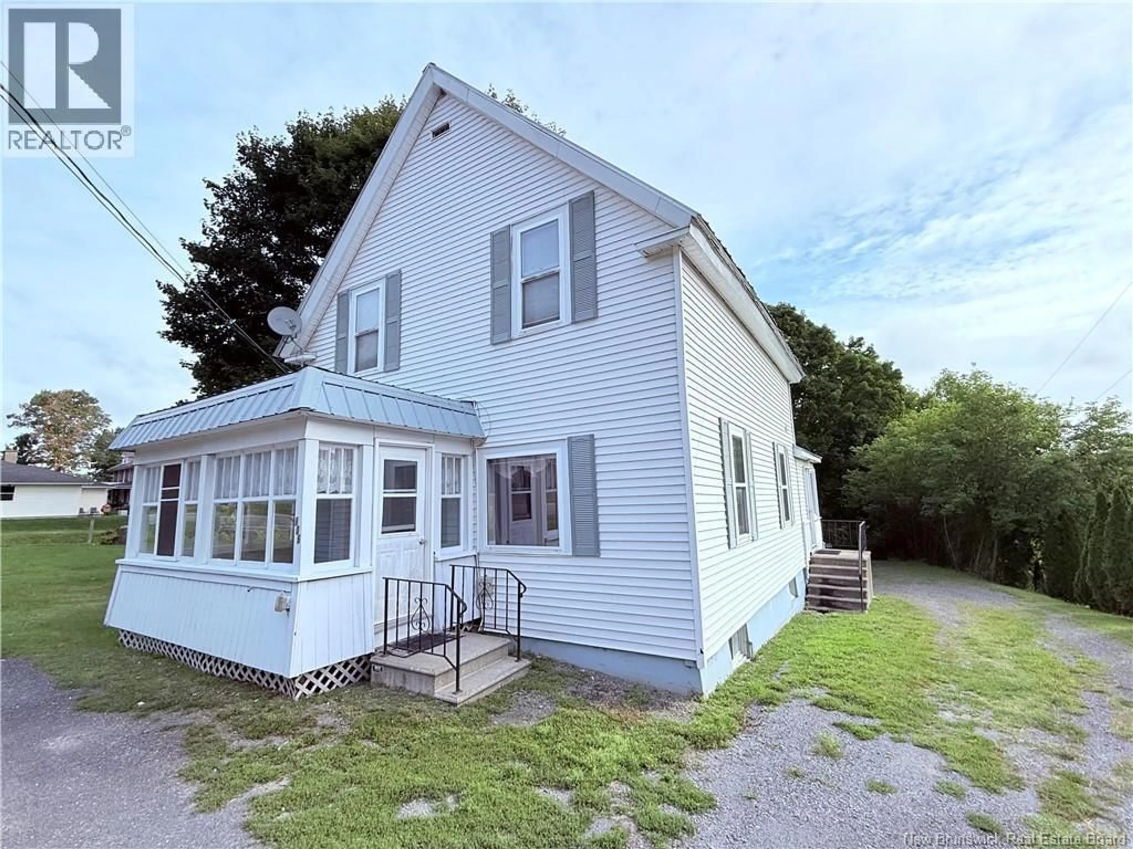 Unknown for 806 MAIN STREET, Woodstock New Brunswick E7M2E8