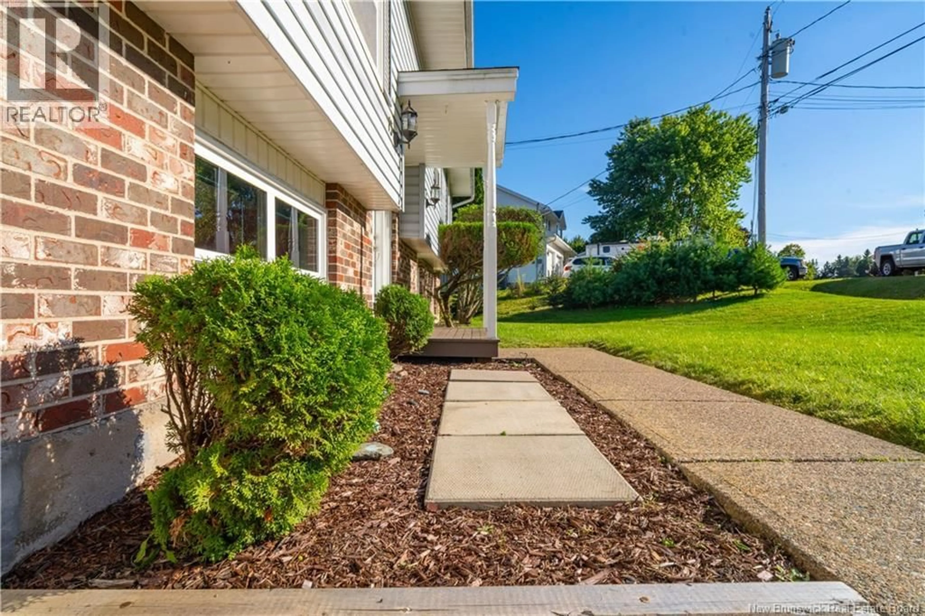 Patio, street for 13 JASPER DRIVE, Quispamsis New Brunswick E2E4Y3