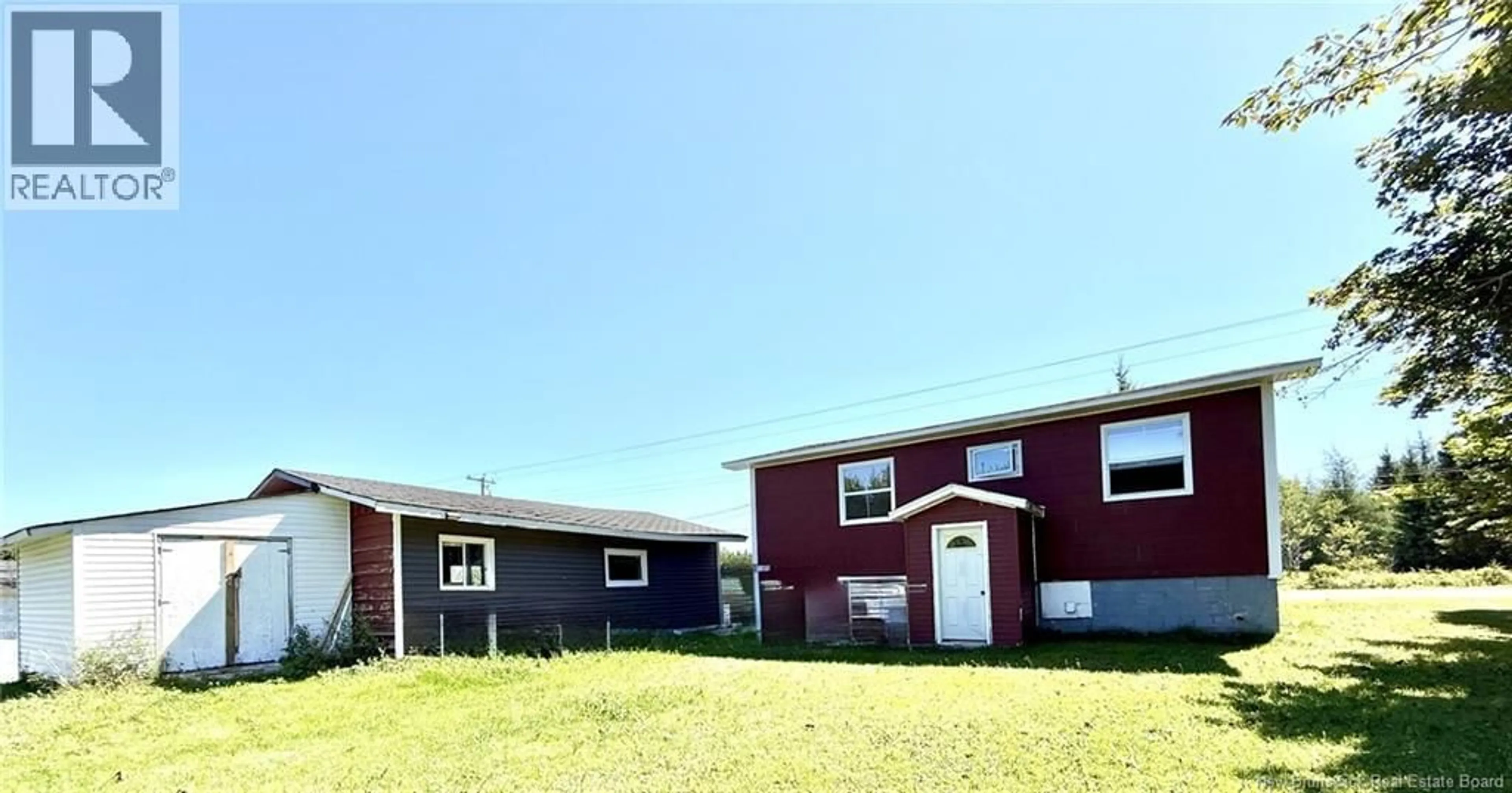 Home with vinyl exterior material, building for 7341 ROUTE 313, Sainte-Cécile New Brunswick E8T2X8