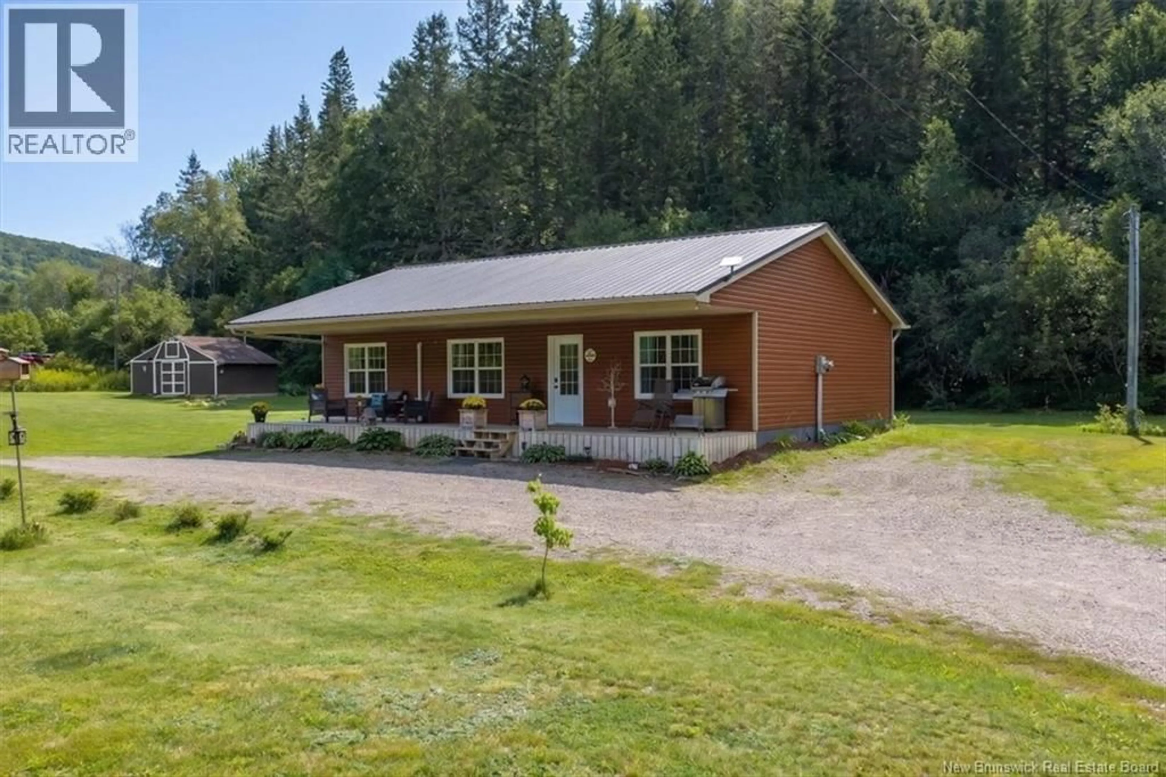 A pic from outside/outdoor area/front of a property/back of a property/a pic from drone, unknown for 160 CREEK ROAD, Waterford New Brunswick E4E4L8