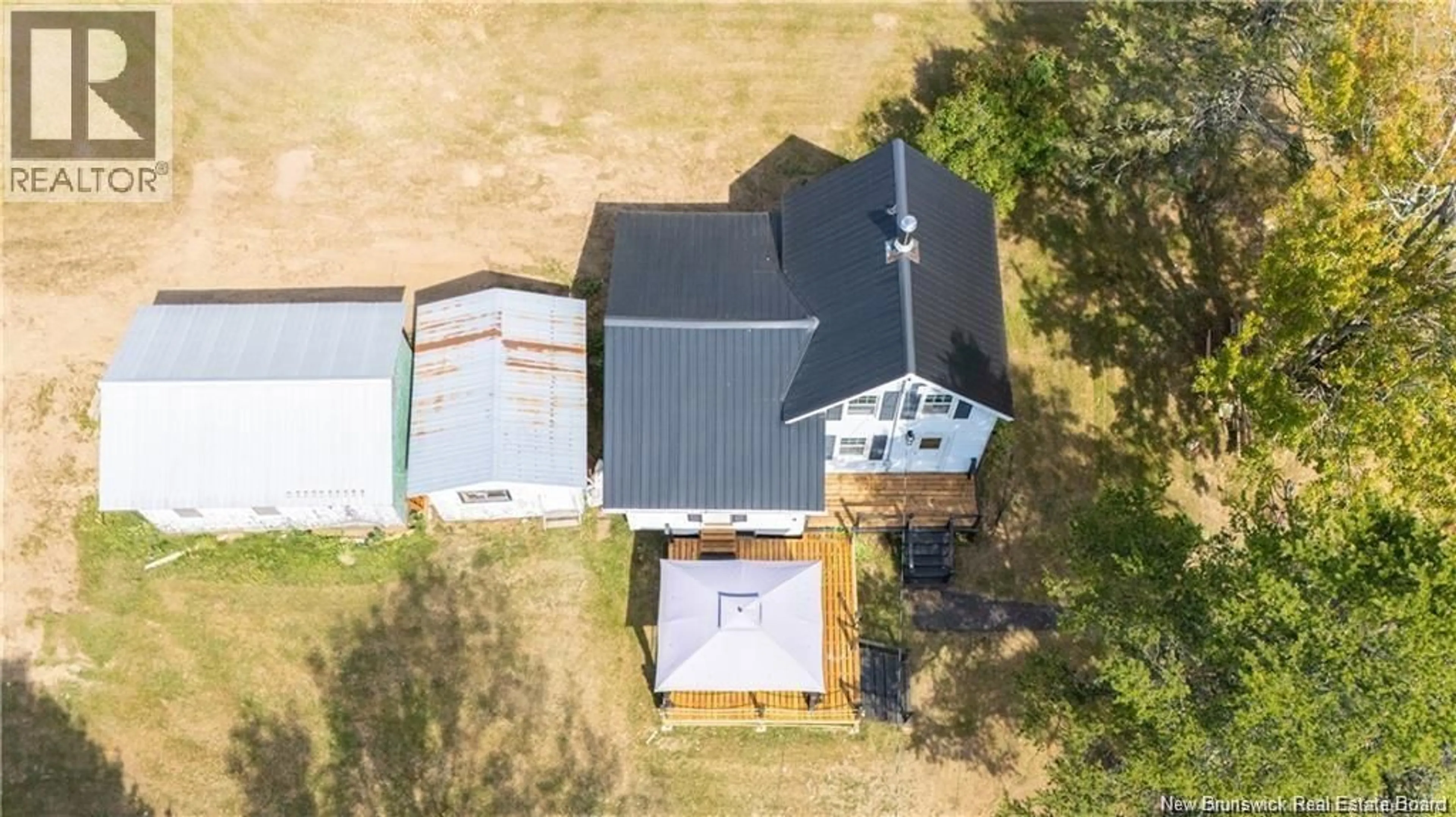 A pic from outside/outdoor area/front of a property/back of a property/a pic from drone, building for 3222 ROUTE 104, Upper Hainesville New Brunswick E6E1J1