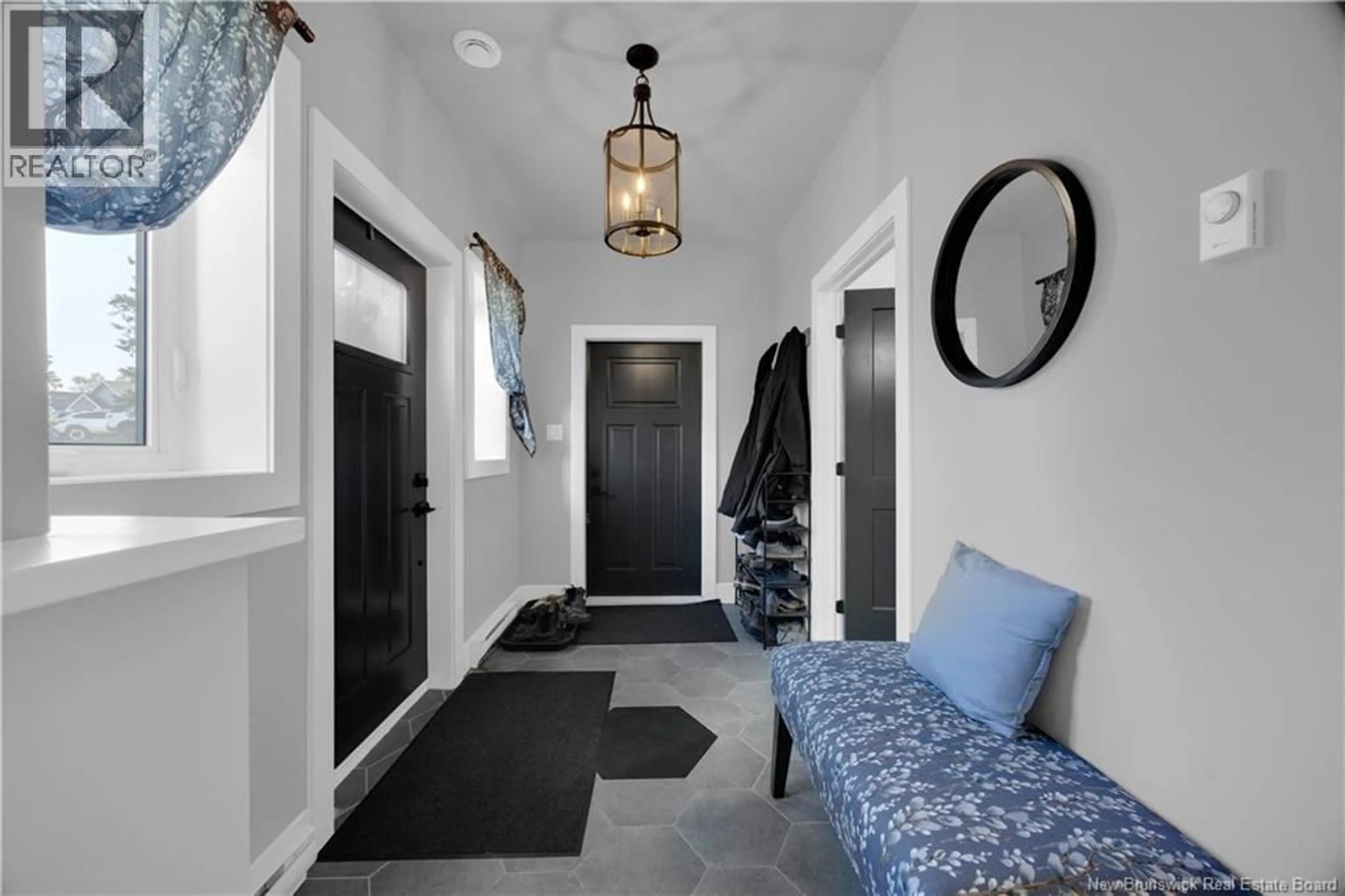 Indoor entryway for 20 CANTERBURY CLOSE, Sussex New Brunswick E4E0B8