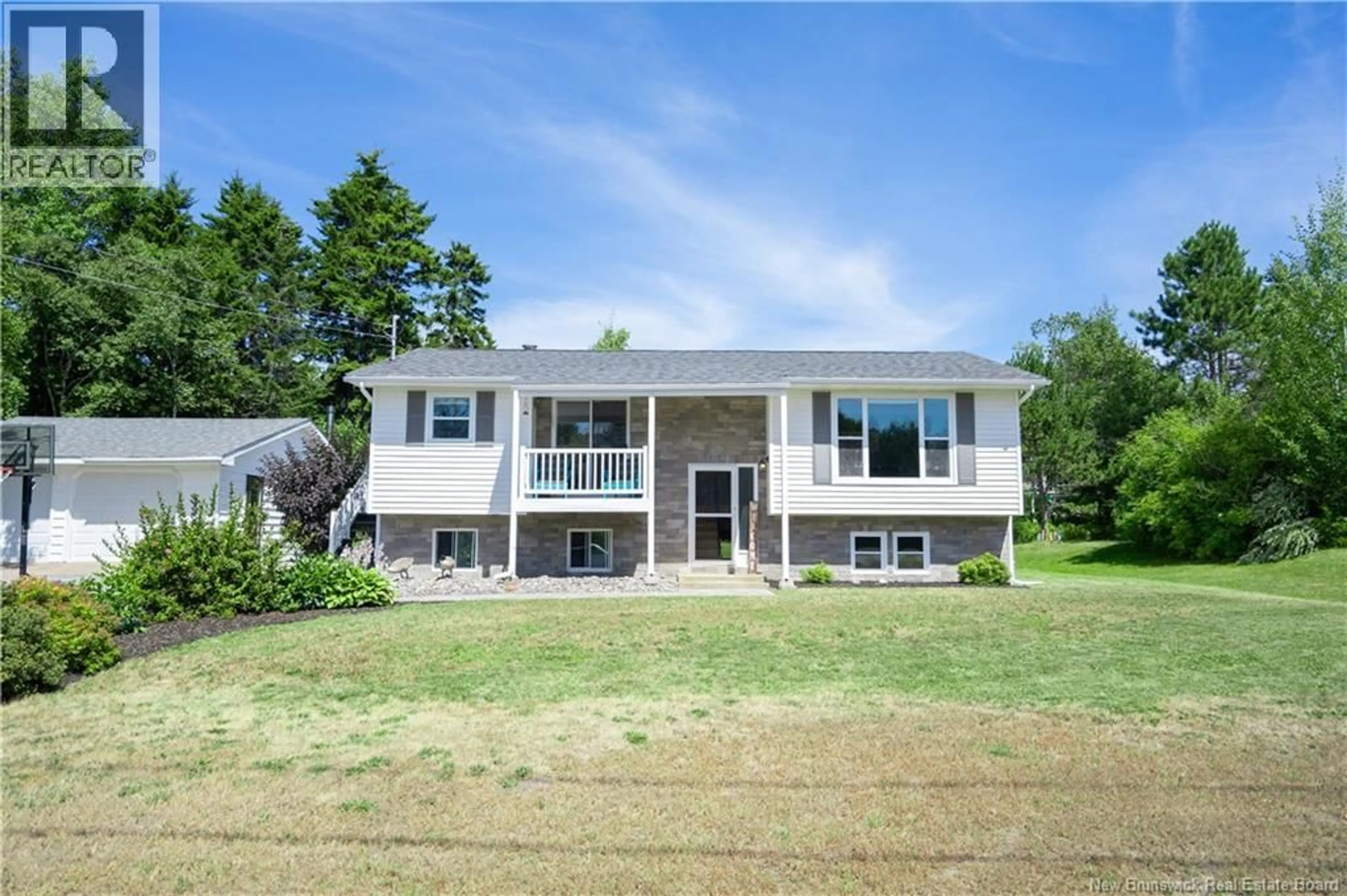 Home with vinyl exterior material, unknown for 13 RAINBOW CRESCENT, Grand Bay-Westfield New Brunswick E2K2T1