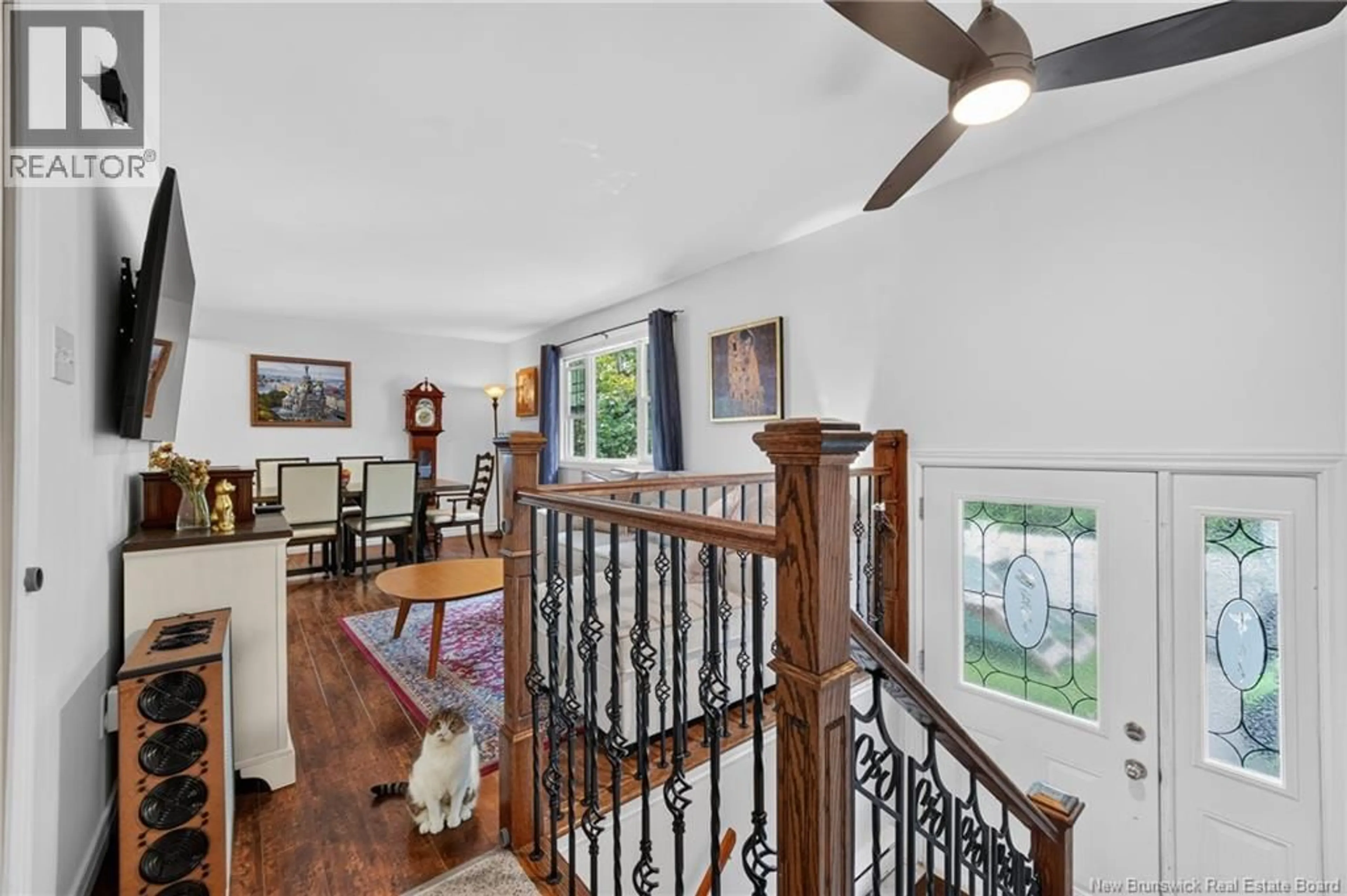 Indoor foyer for 524 TARTAN STREET, Saint John New Brunswick E2K2R7