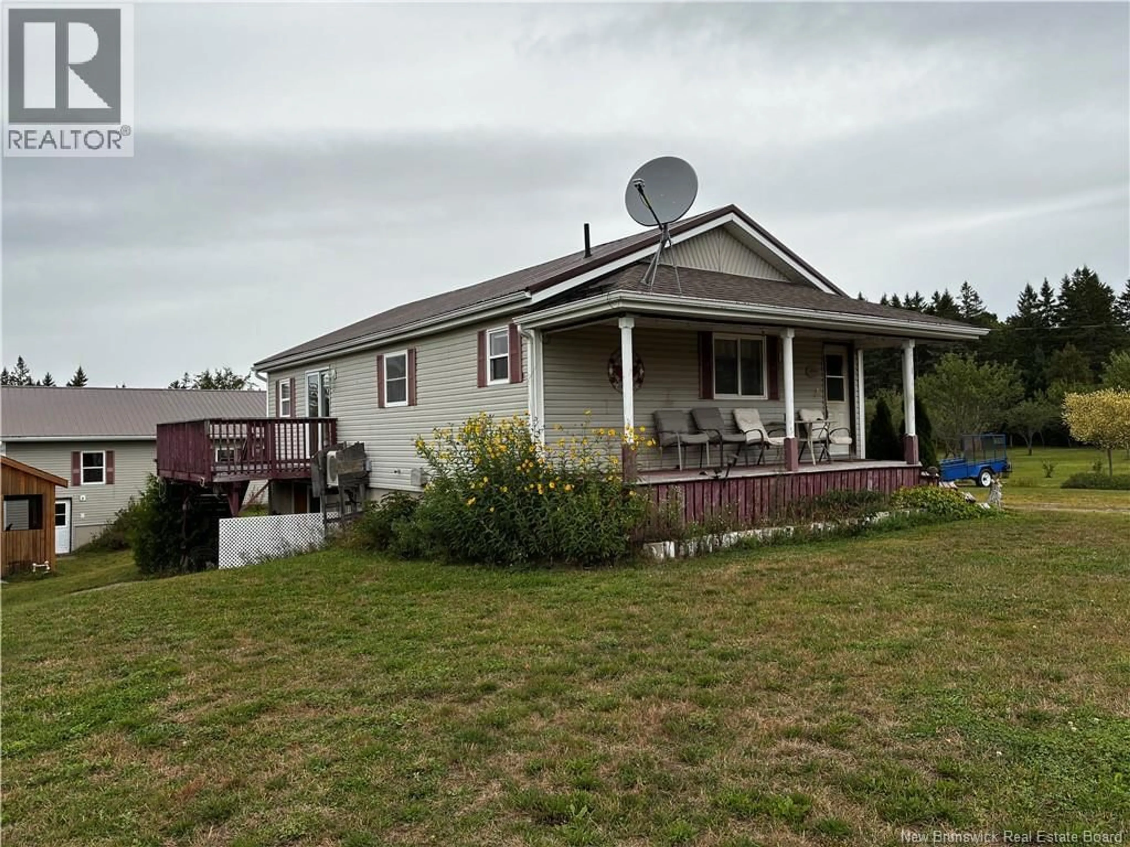 A pic from outside/outdoor area/front of a property/back of a property/a pic from drone, unknown for 720 GOSHEN ROAD, Marrtown New Brunswick E5P1Y5