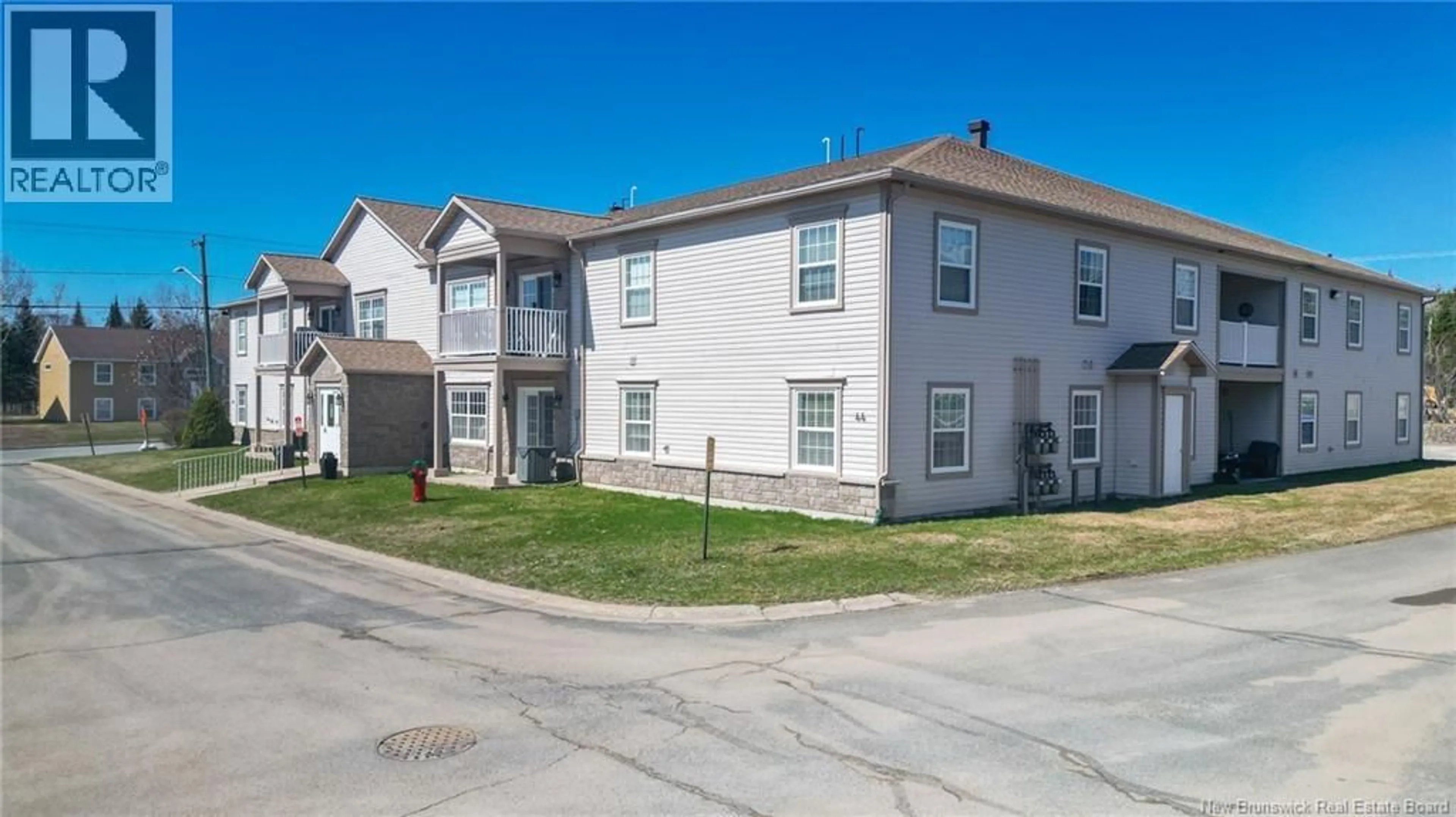 Unknown for 2F - 44 BROWN BOULEVARD, Fredericton New Brunswick E3A0L8