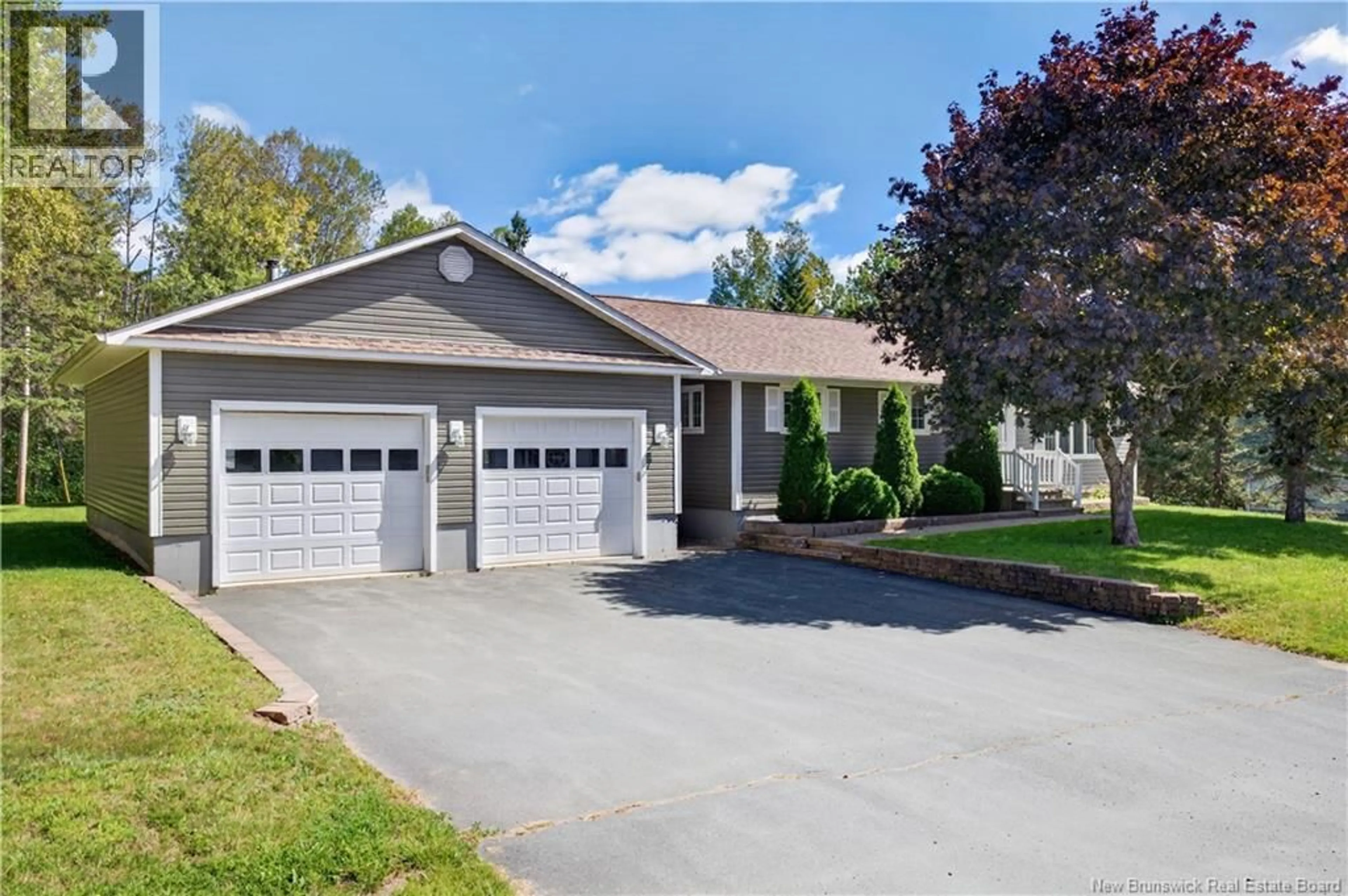 Home with vinyl exterior material, street for 558 WILLISTON DRIVE, Miramichi New Brunswick E1V5X7