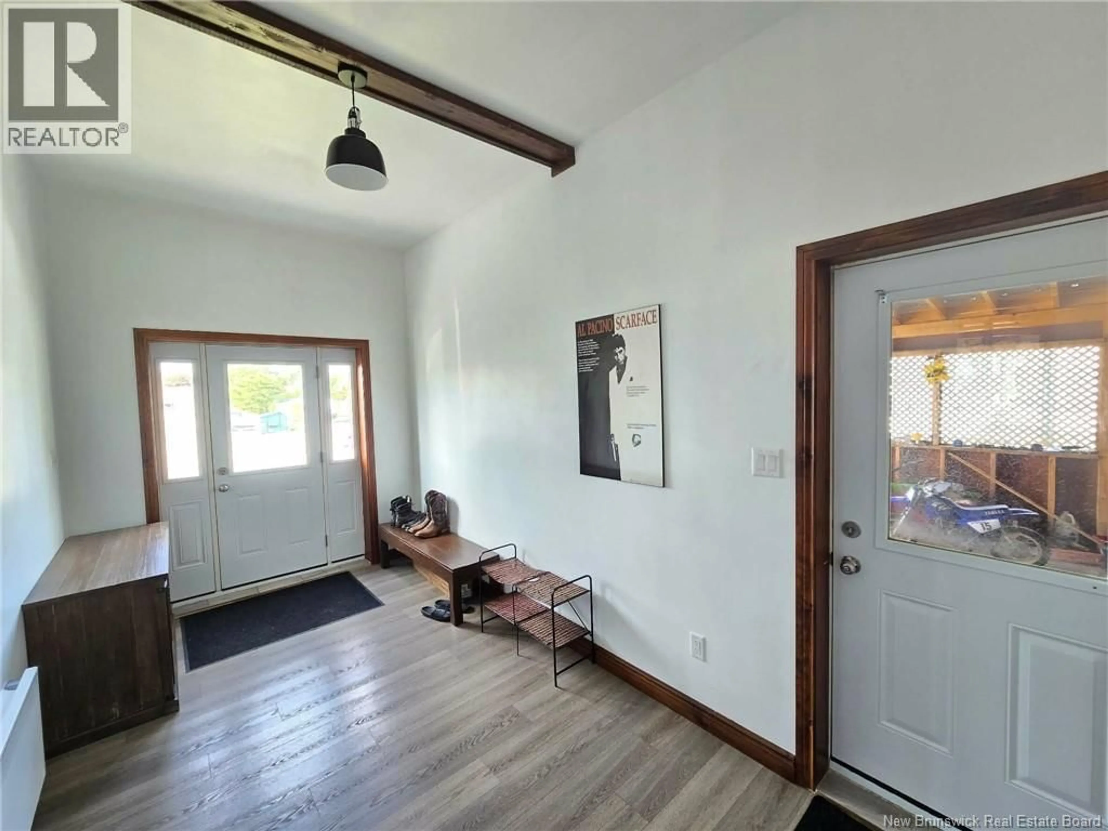 Indoor entryway for 959 PRINCIPALE, Beresford New Brunswick E2A1M7