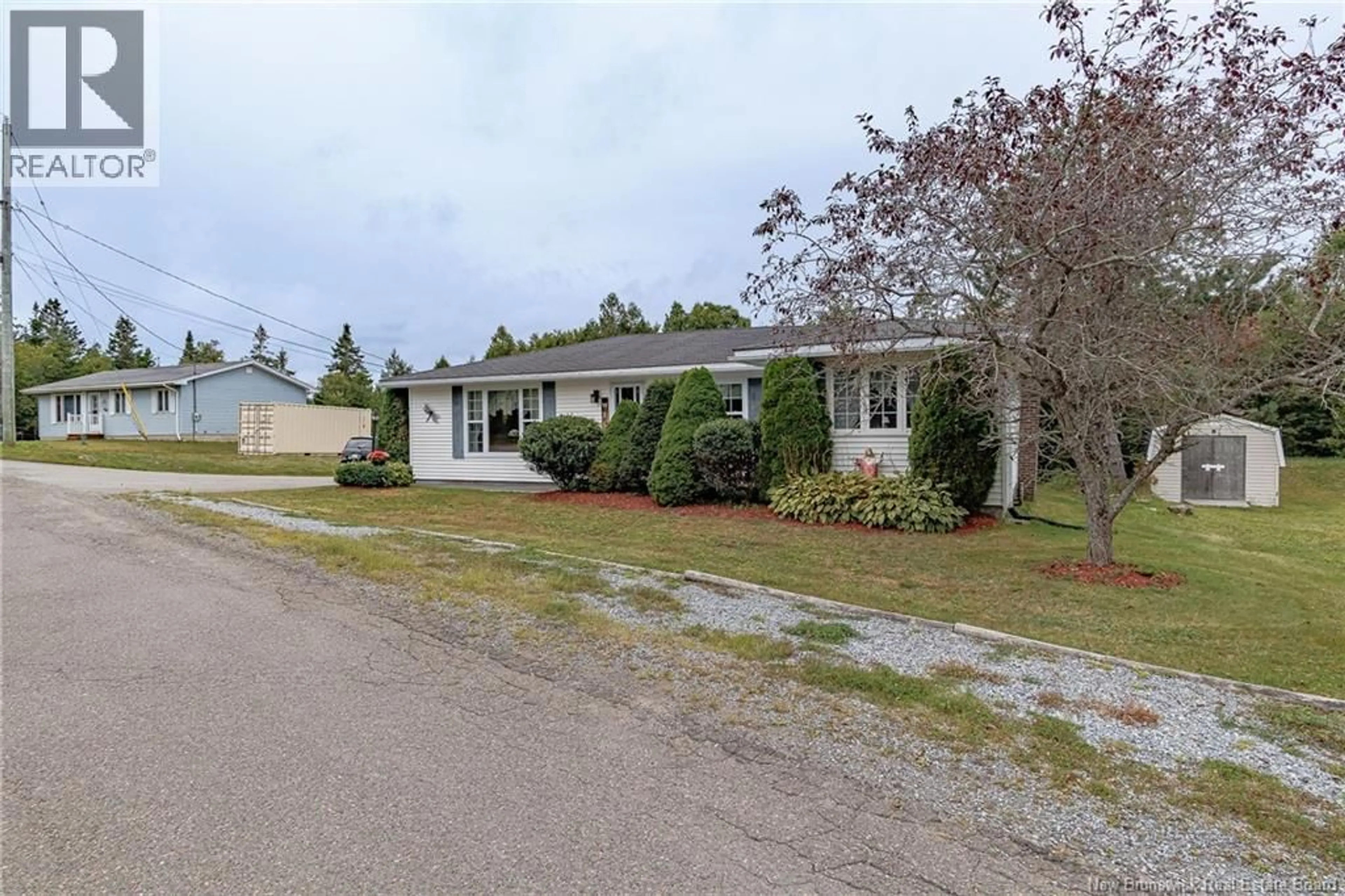 A pic from outside/outdoor area/front of a property/back of a property/a pic from drone, street for 28 TWILIGHT AVENUE, Saint John New Brunswick E2N1P5