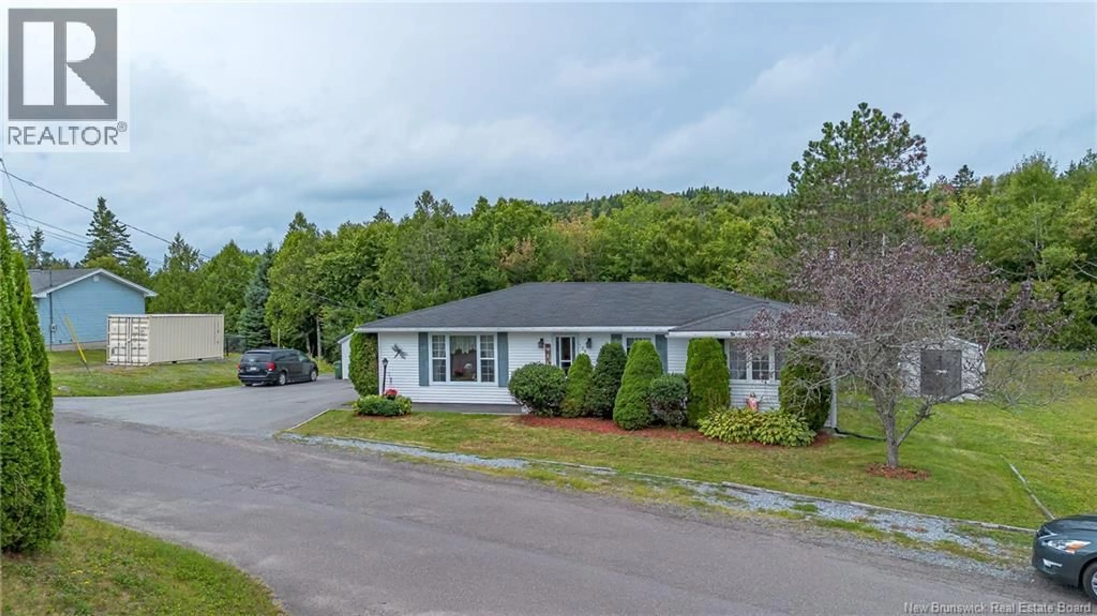 A pic from outside/outdoor area/front of a property/back of a property/a pic from drone, street for 28 TWILIGHT AVENUE, Saint John New Brunswick E2N1P5