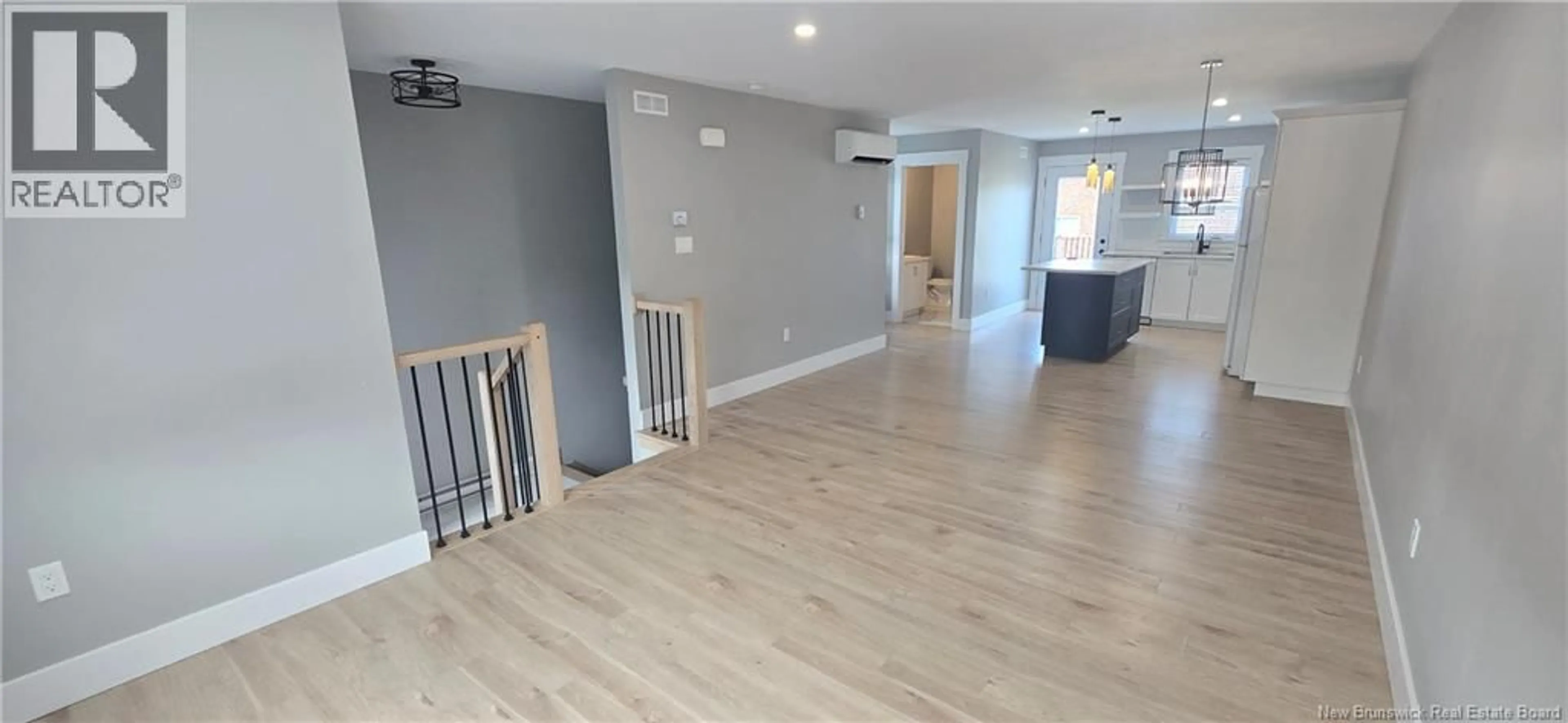 Indoor foyer for 47-49 TERRIS, Moncton New Brunswick E1C7P4