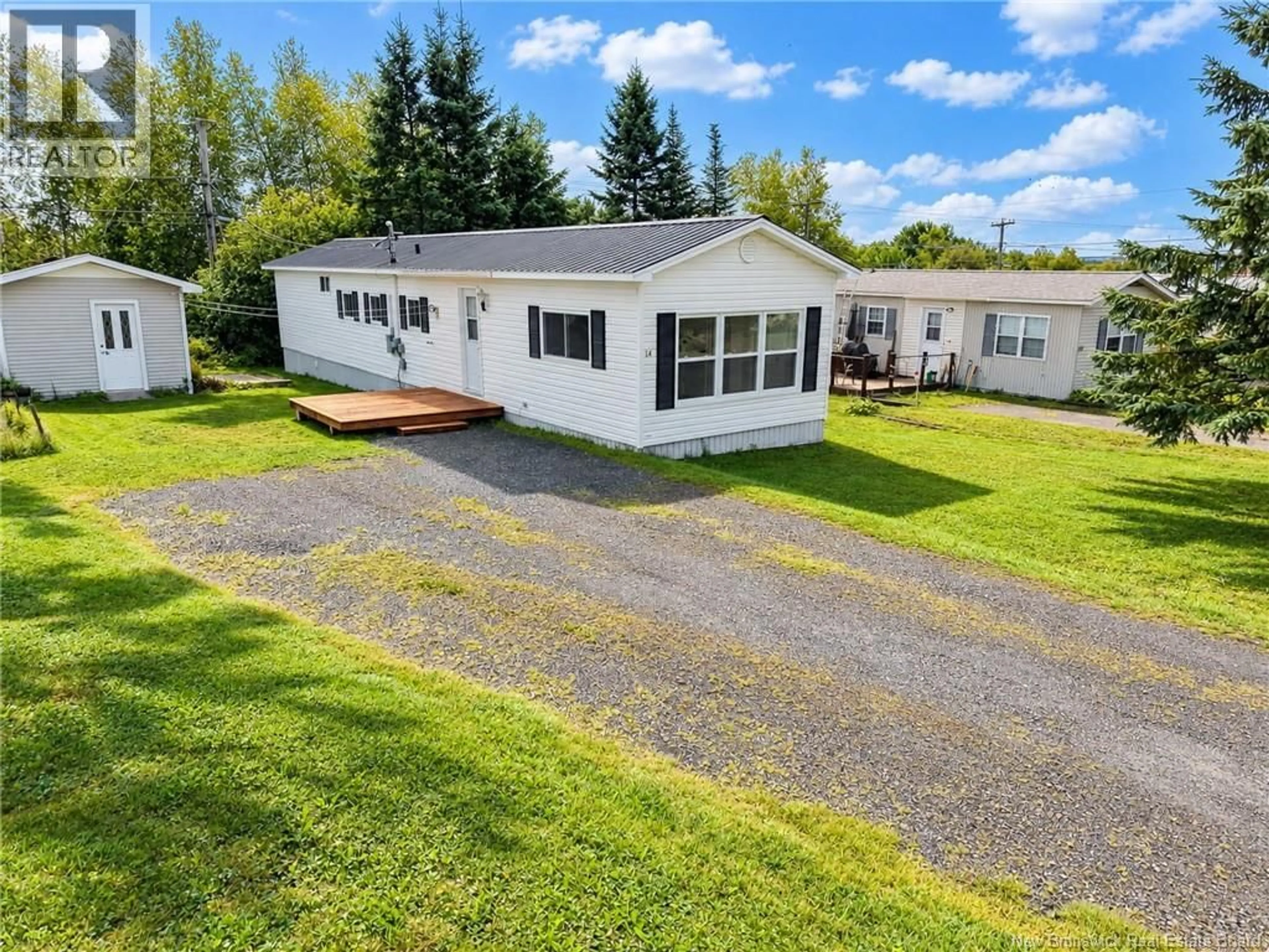 A pic from outside/outdoor area/front of a property/back of a property/a pic from drone, water/lake/river/ocean view for 14 ELMDALE CRESCENT, Fredericton New Brunswick E3B6P9