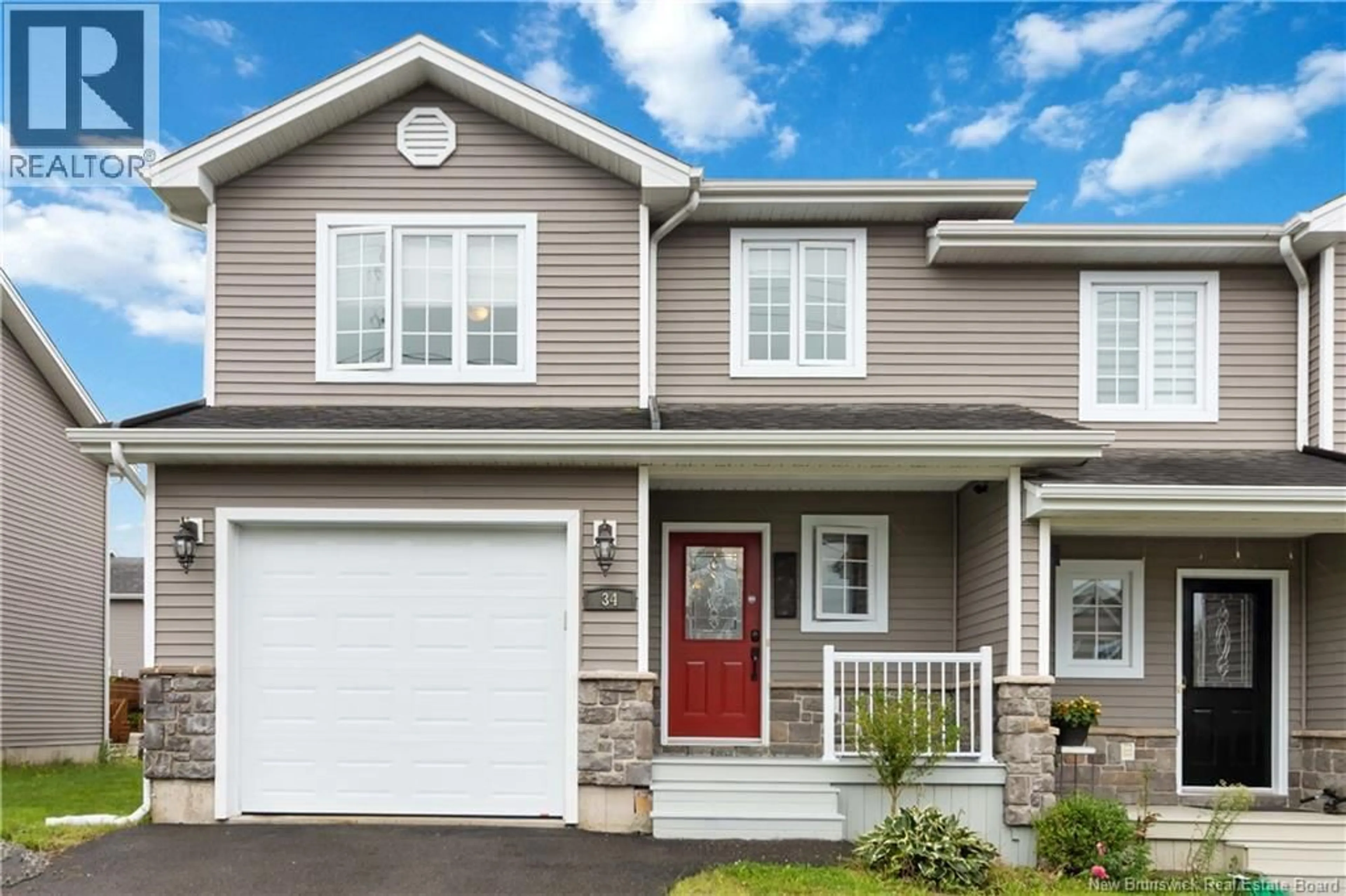 Home with vinyl exterior material, street for 34 OXIARD STREET, Dieppe New Brunswick E1A6A5