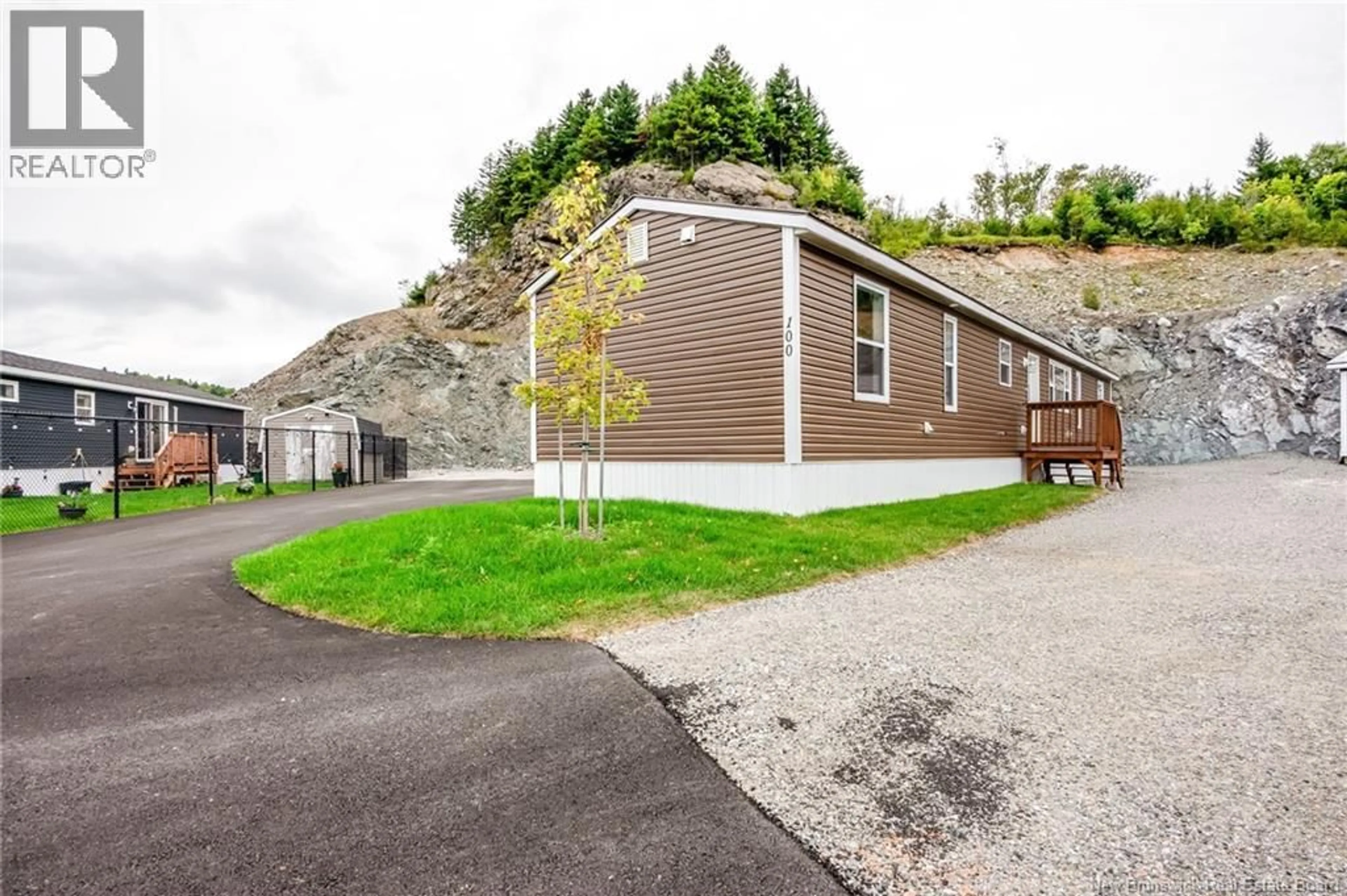 Unknown for 100 GLEN VIEW DRIVE, Saint John New Brunswick E2H2R4