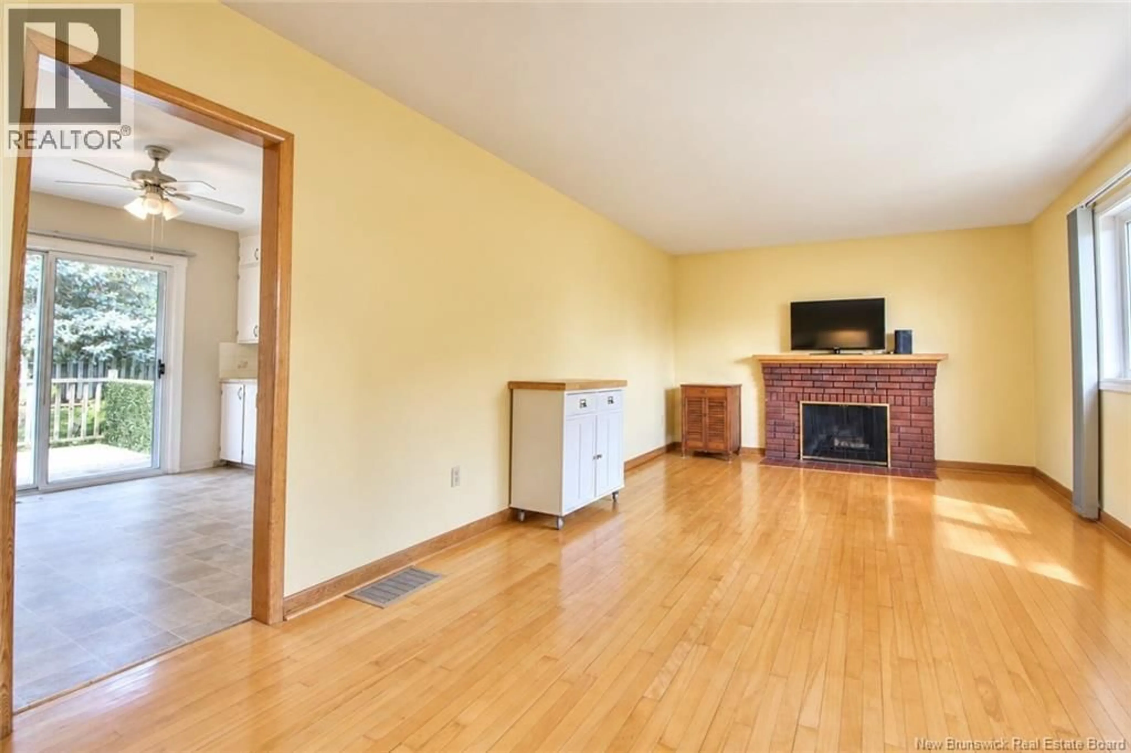 A pic of a room for 35 VINE, Moncton New Brunswick E1E1K1