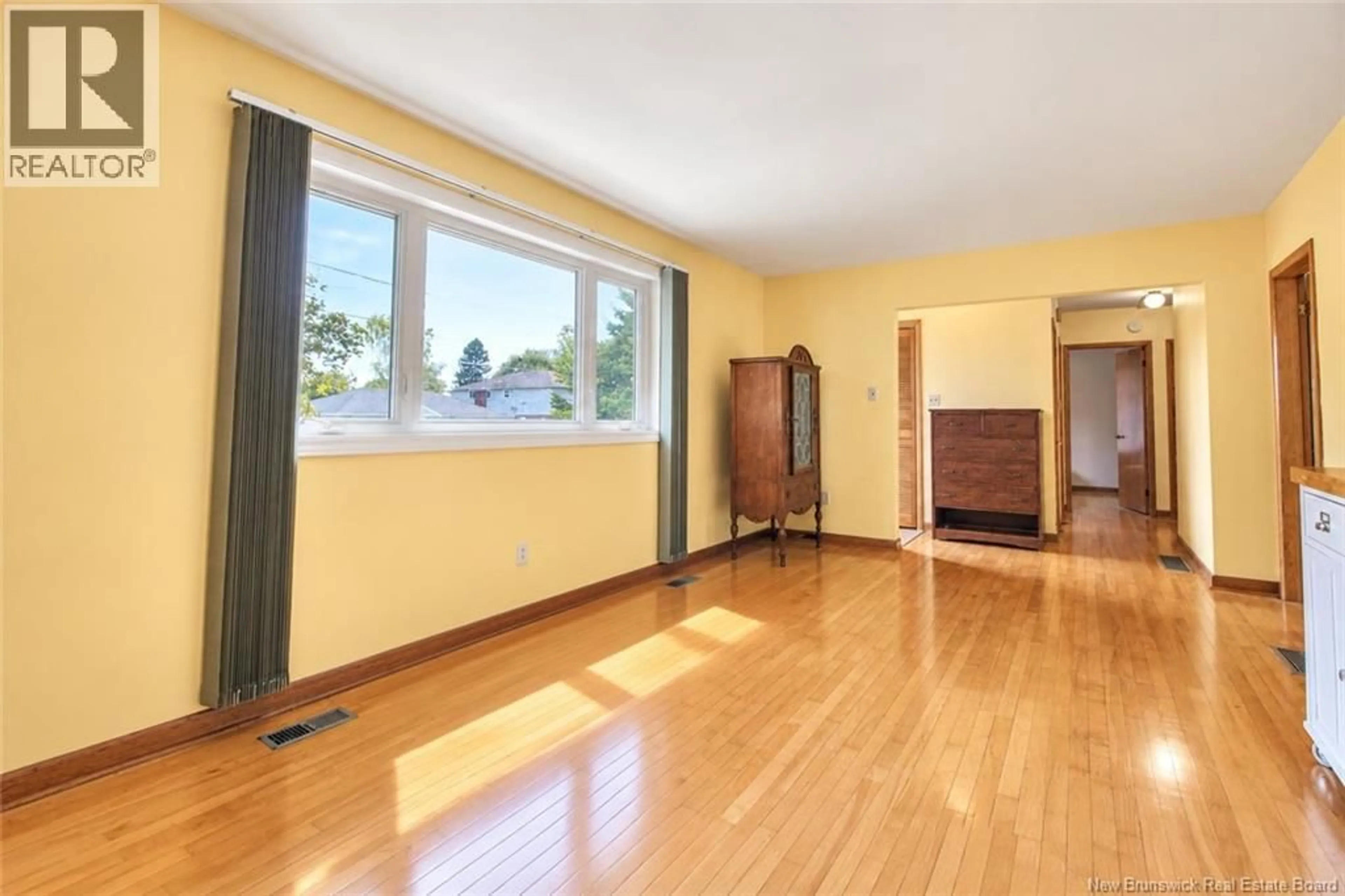 A pic of a room for 35 VINE, Moncton New Brunswick E1E1K1