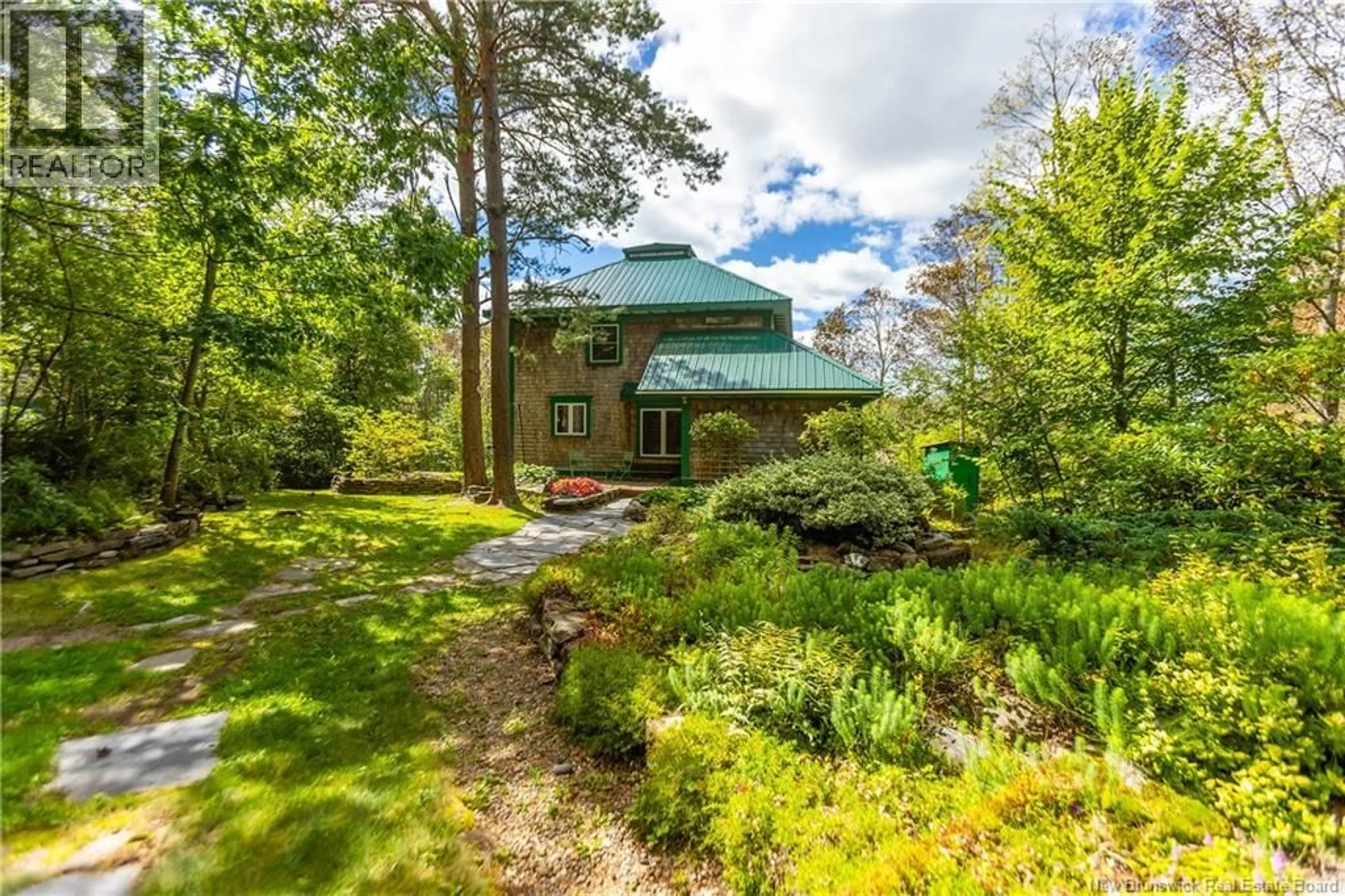 A pic from outside/outdoor area/front of a property/back of a property/a pic from drone, unknown for 18 CAMPBELL'S HILL, Sackville New Brunswick E4L3R7