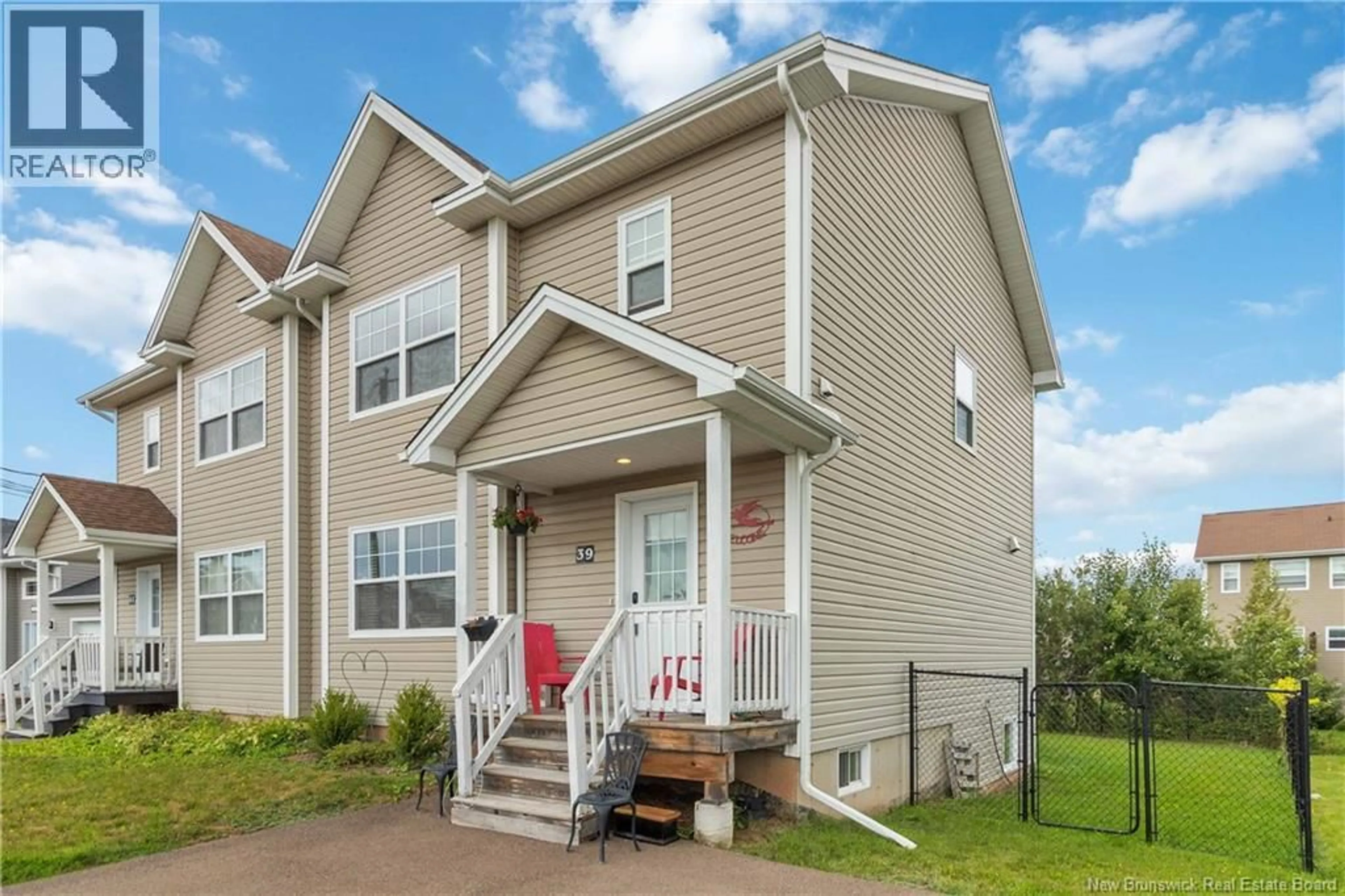 Home with vinyl exterior material, street for 39 GAMBIA STREET, Moncton New Brunswick E1G0R8