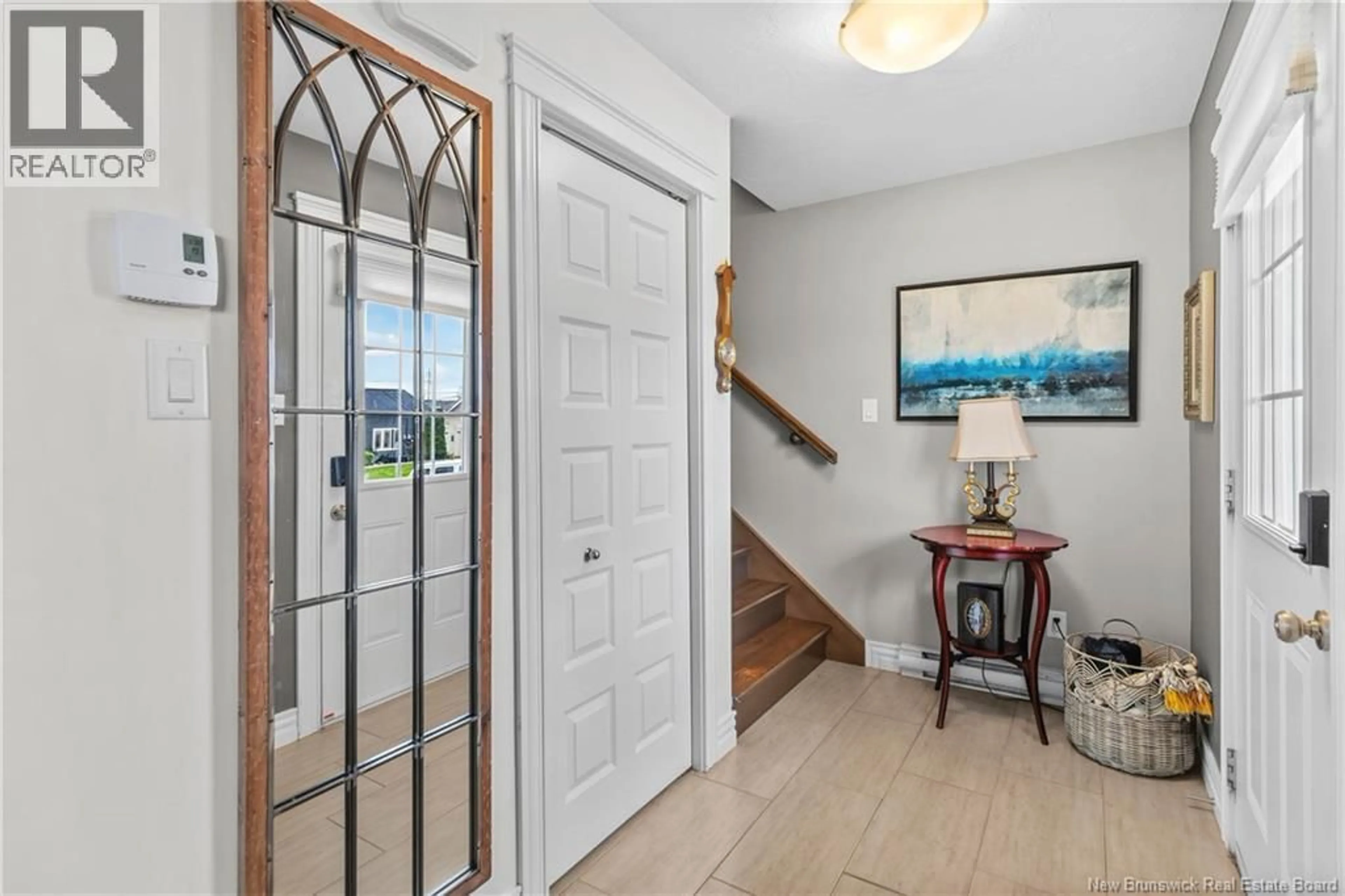 Indoor entryway for 39 GAMBIA STREET, Moncton New Brunswick E1G0R8