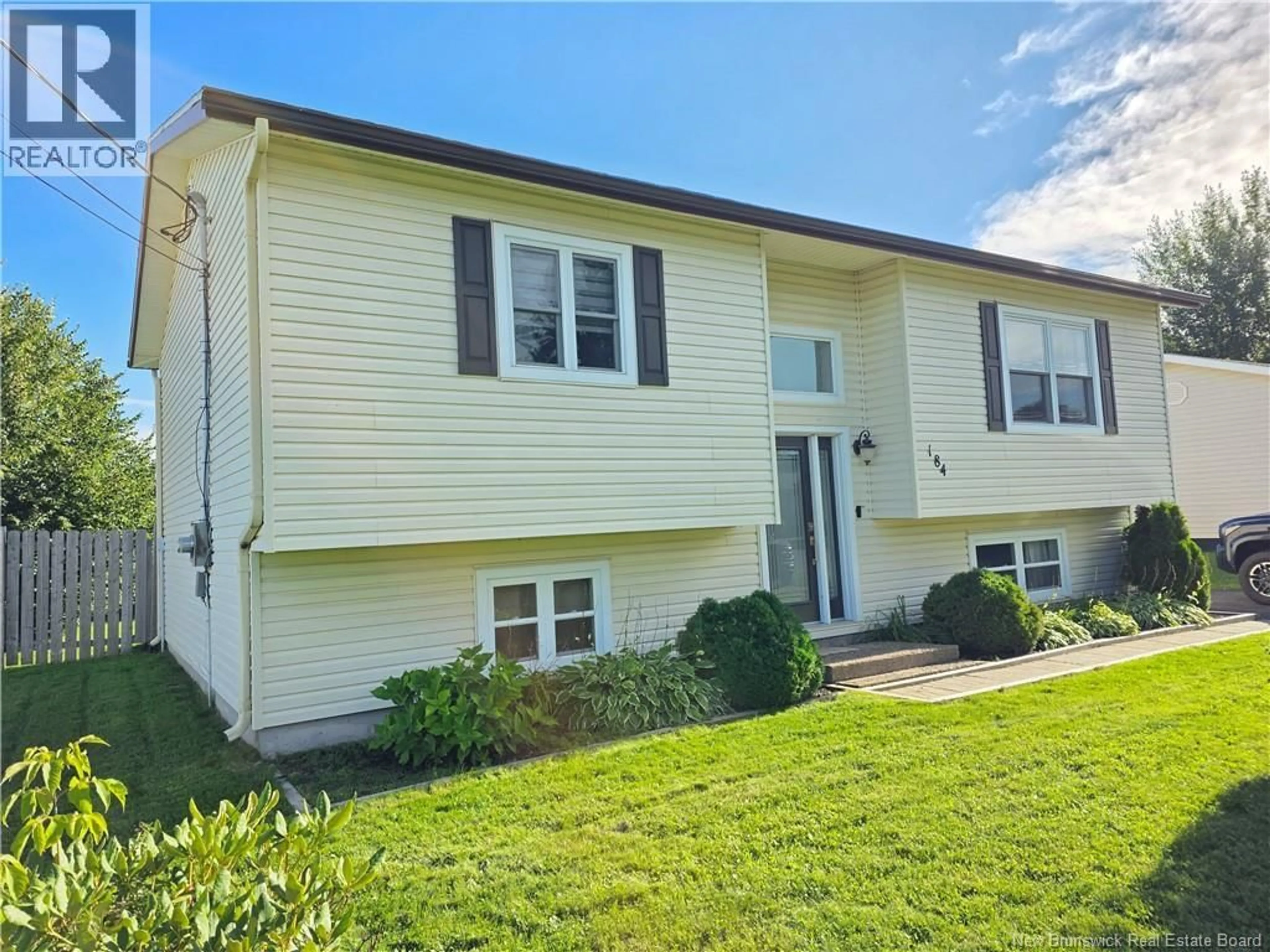 Home with vinyl exterior material, unknown for 184 GAGNON, Beresford New Brunswick E8K1V3