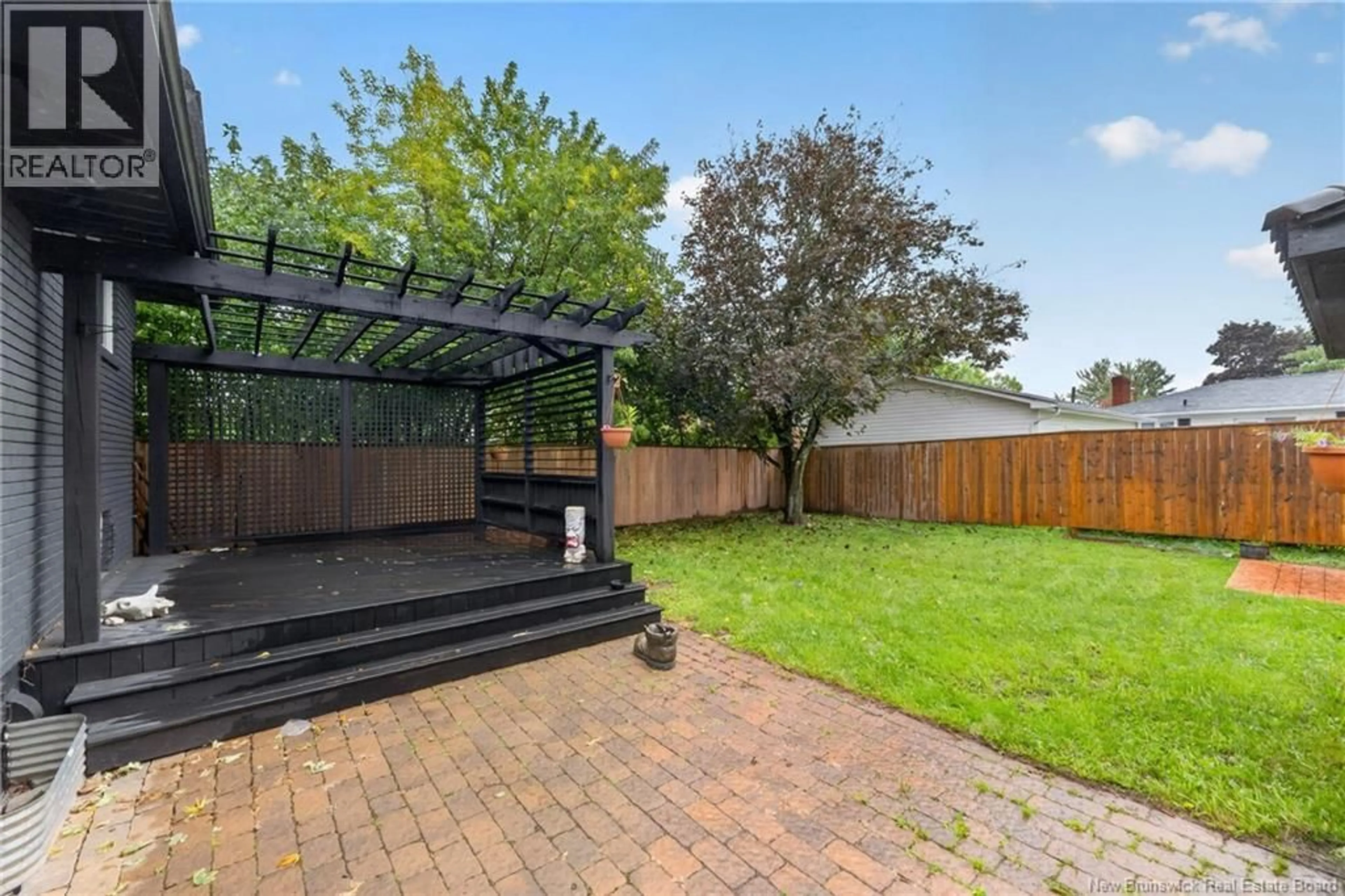 Patio, street for 64 ATHLONE AVENUE, Moncton New Brunswick E1E1S3