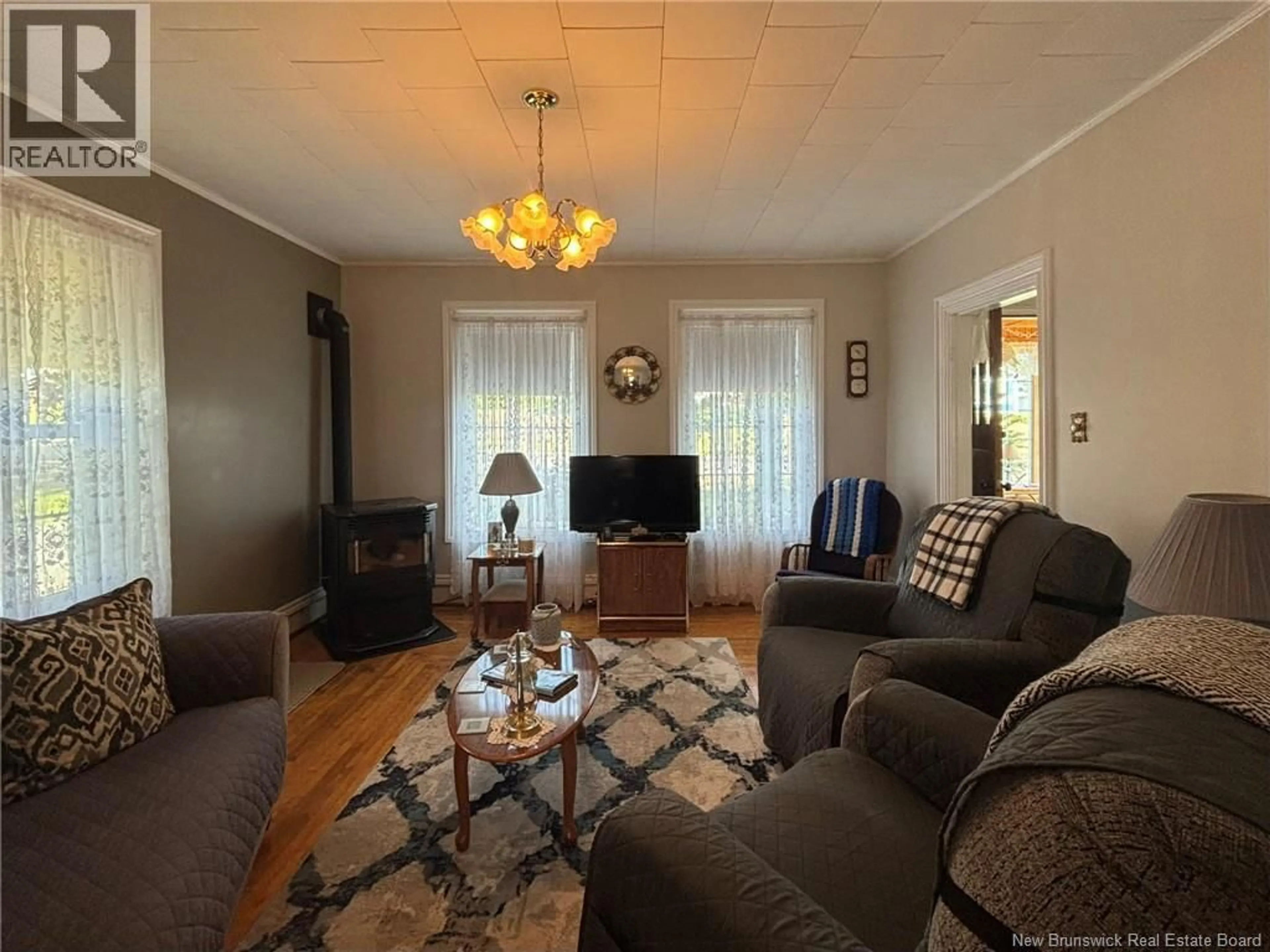 Living room with furniture, wood/laminate floor for 1909 ROUTE 776, Grand Manan New Brunswick E5G3H1