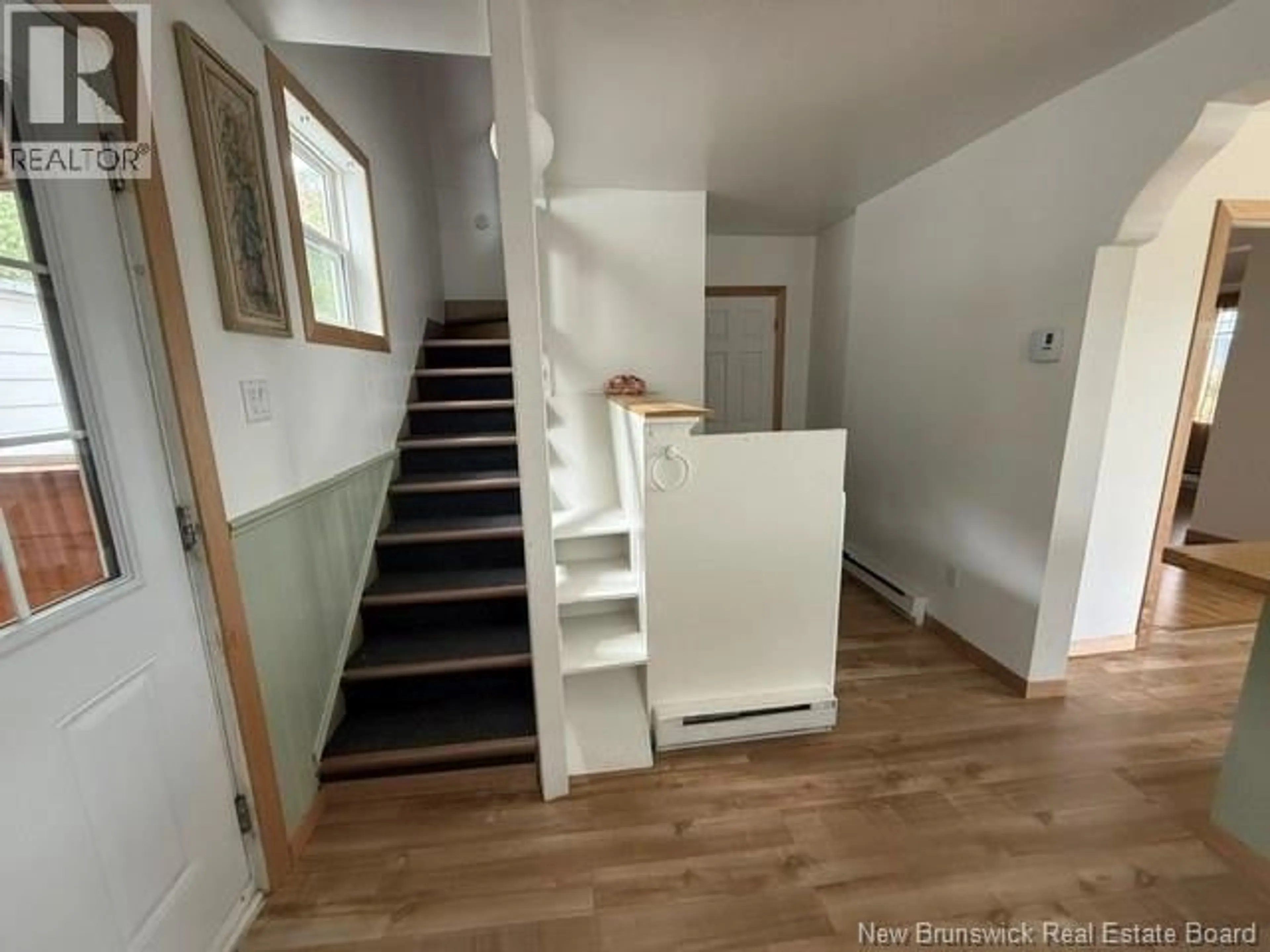 Stairs for 346 NOTRE DAME STREET, Atholville New Brunswick E3N4A2