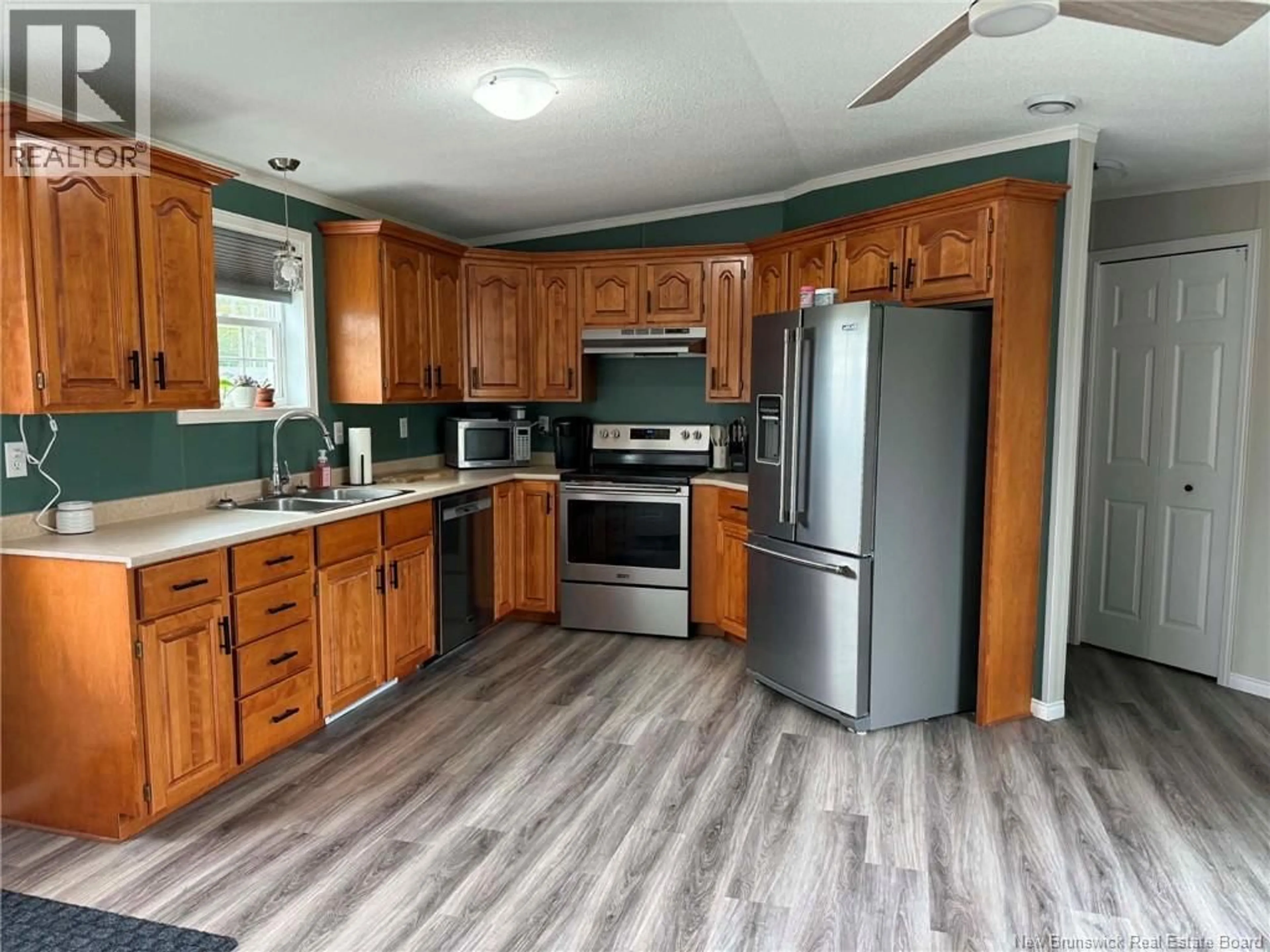 Standard kitchen, unknown for 4 AMOS STREET, Miramichi New Brunswick E1V7V5