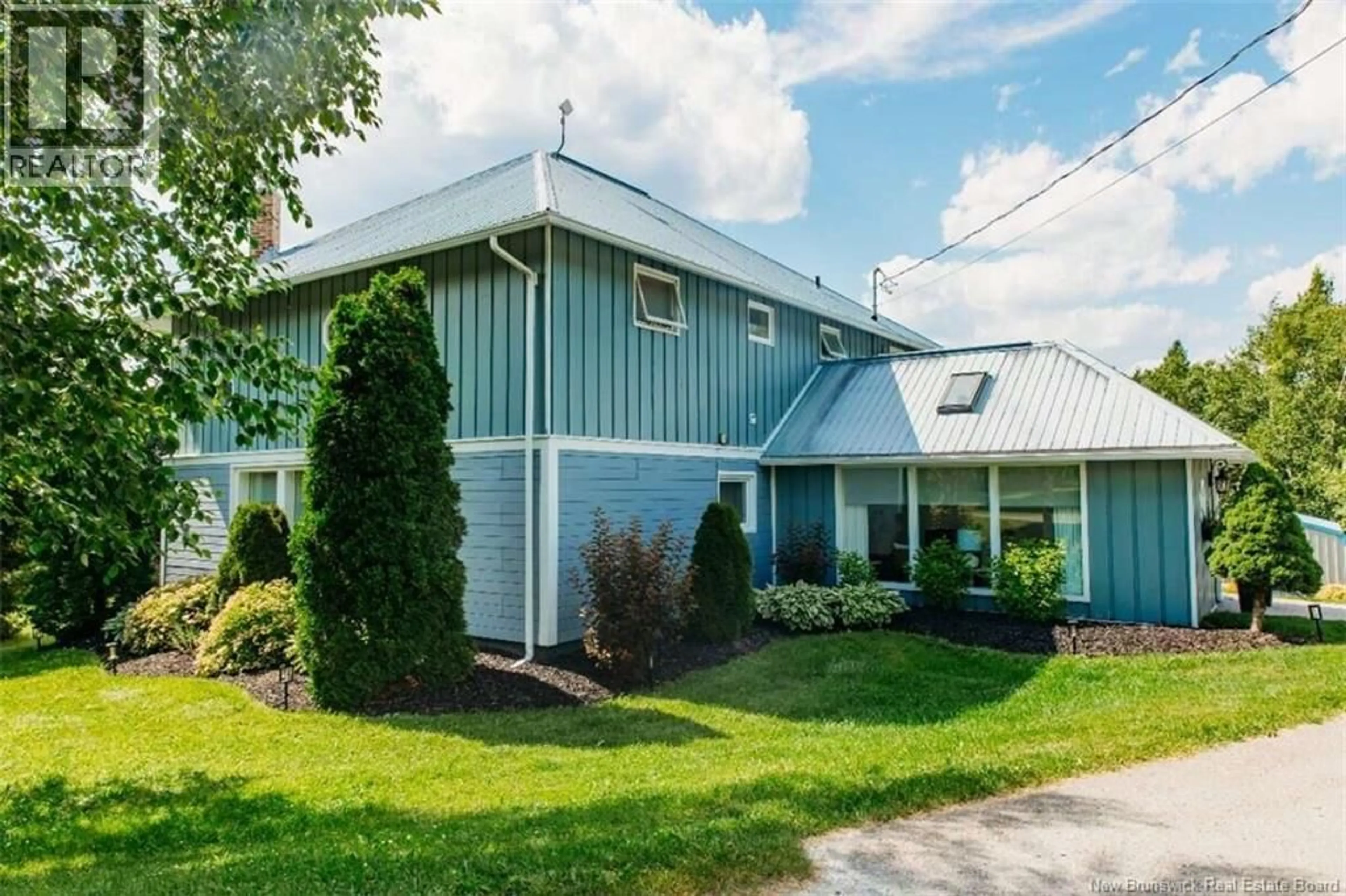 Home with vinyl exterior material, building for 133 OLD HOULTON, Richmond Settlement New Brunswick E7M4Z5