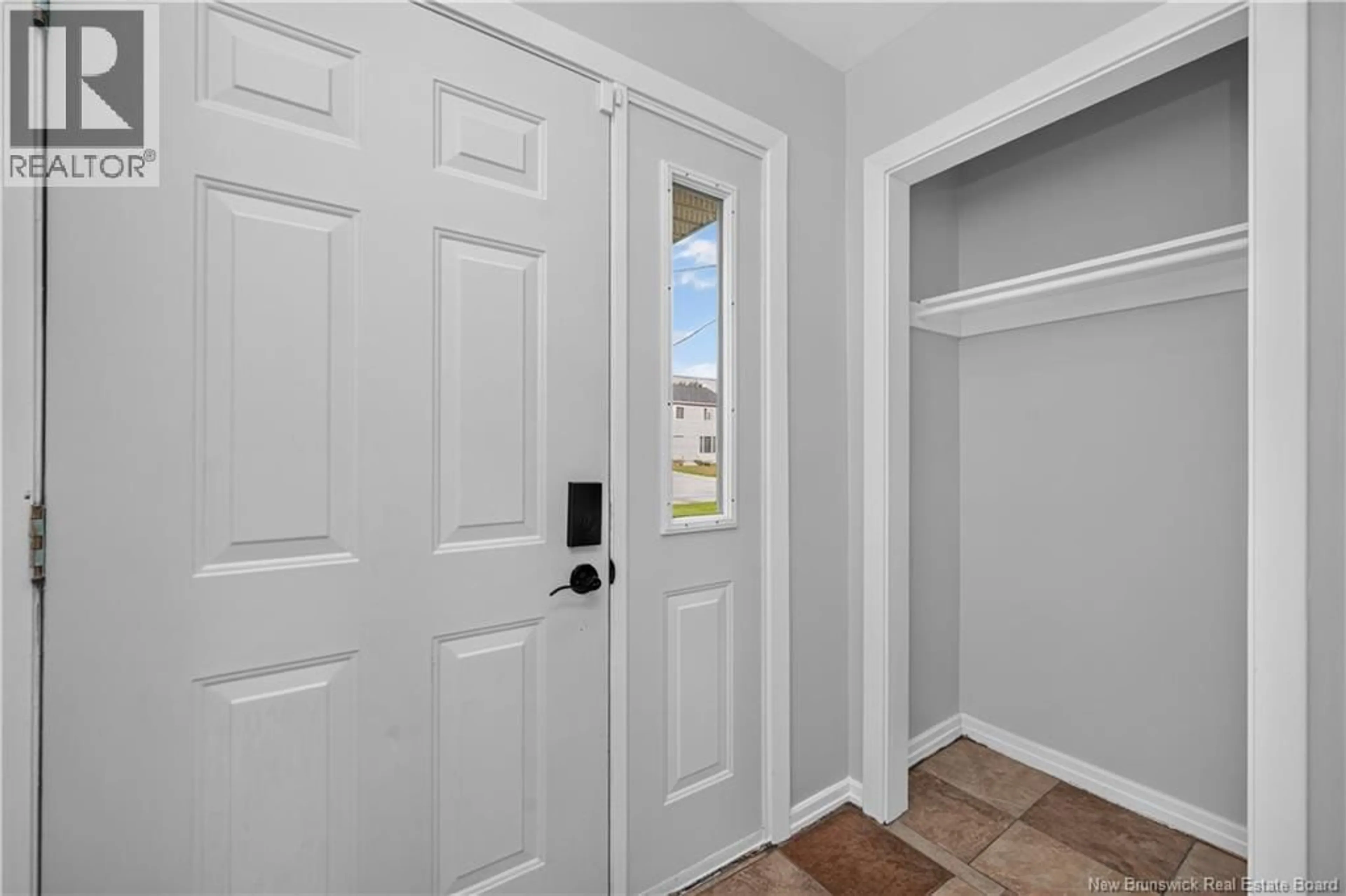 Indoor entryway for 30 BEATON AVENUE, Moncton New Brunswick E1E1S6