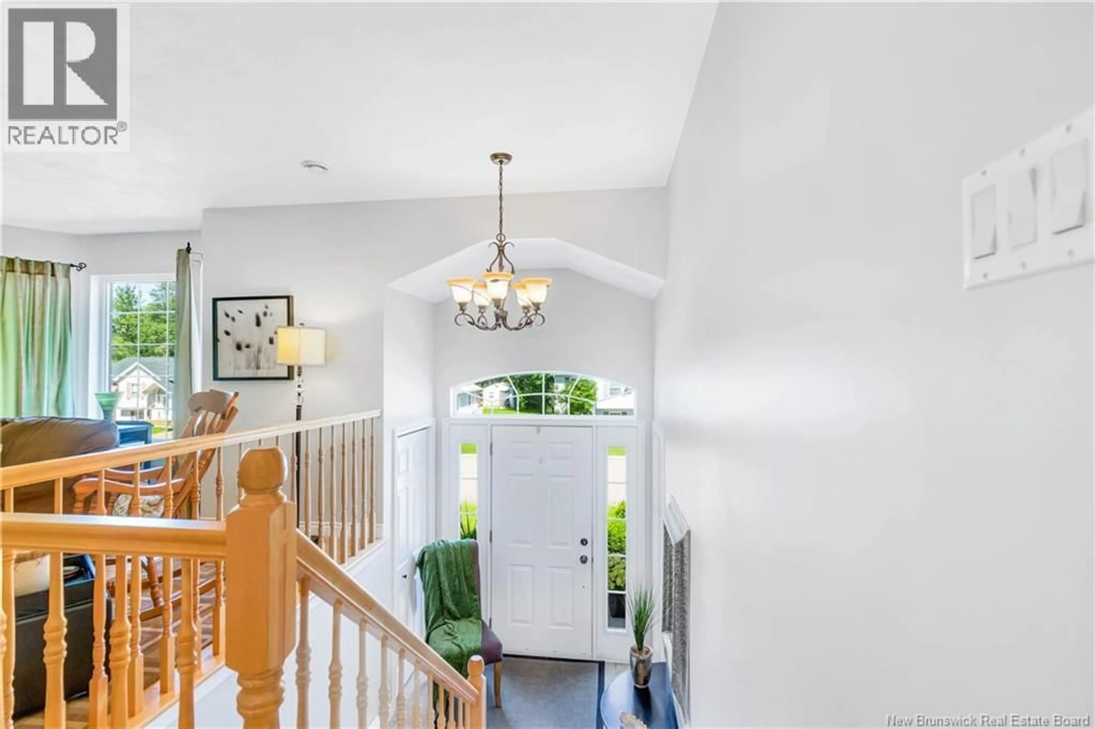 Indoor foyer for 152 BAHAMA STREET, Dieppe New Brunswick E1A4W2