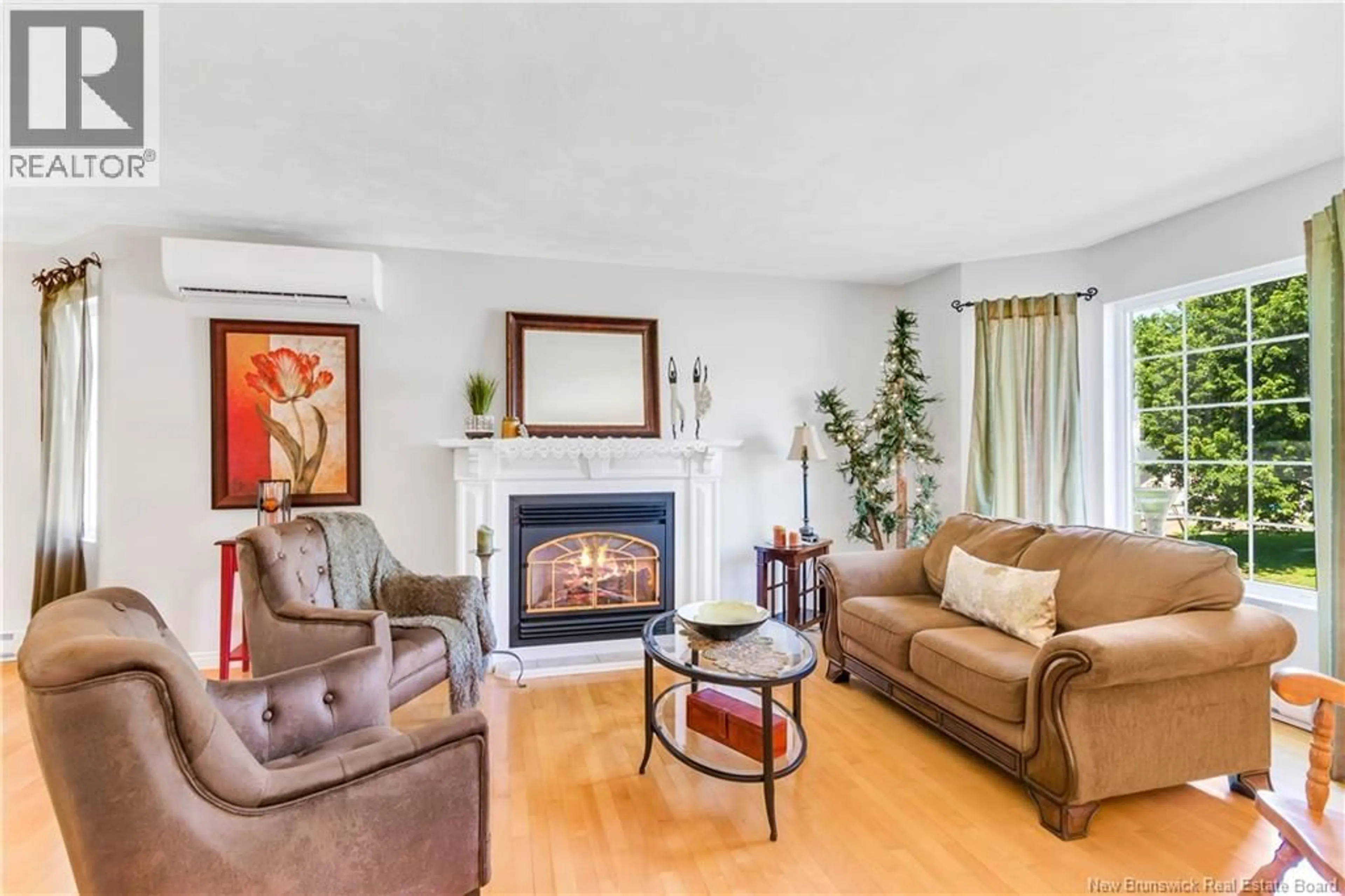 Living room with furniture, unknown for 152 BAHAMA STREET, Dieppe New Brunswick E1A4W2