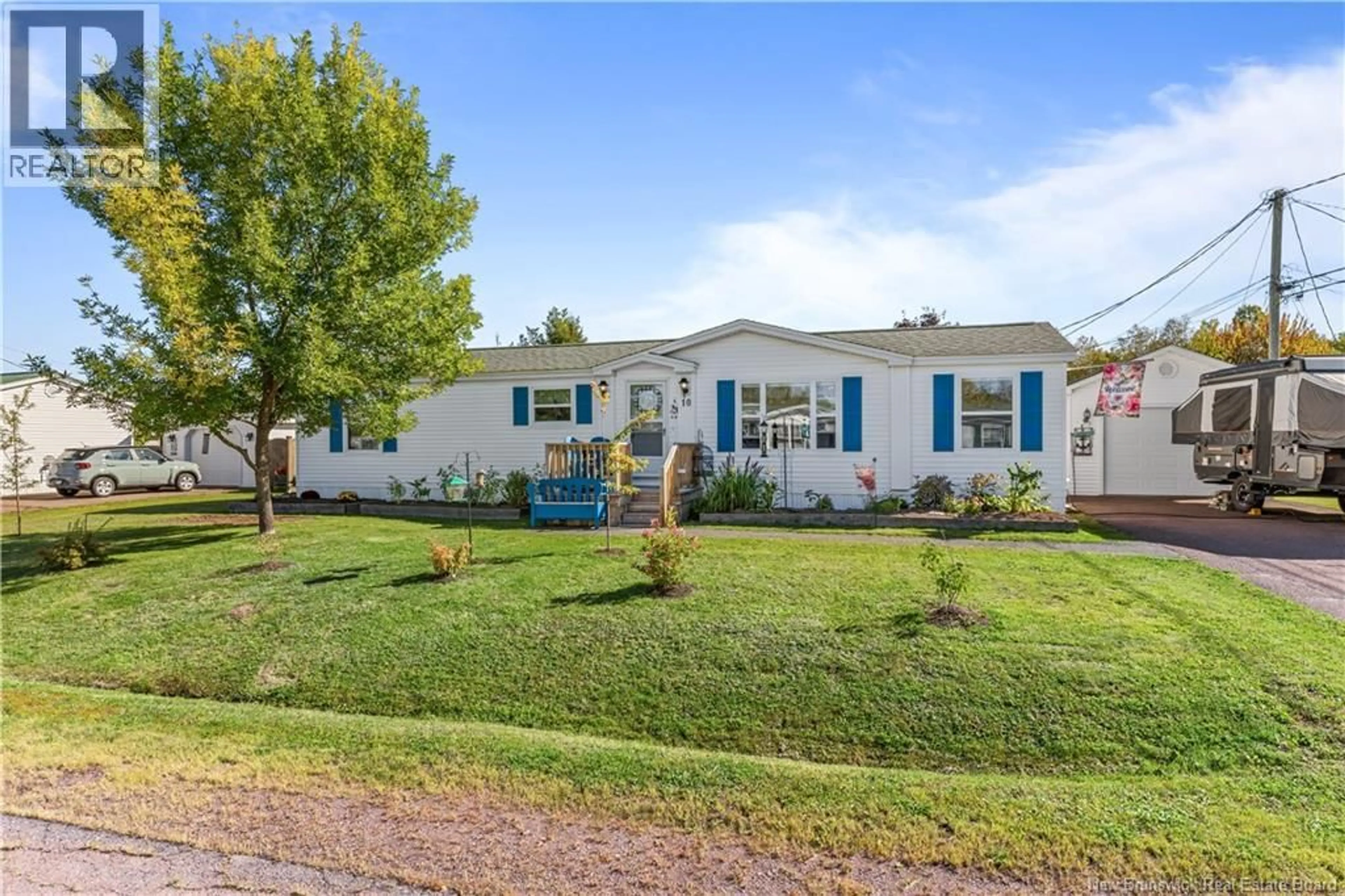 Home with vinyl exterior material, street for 10 PERIDOT STREET, Moncton New Brunswick E1H3E5