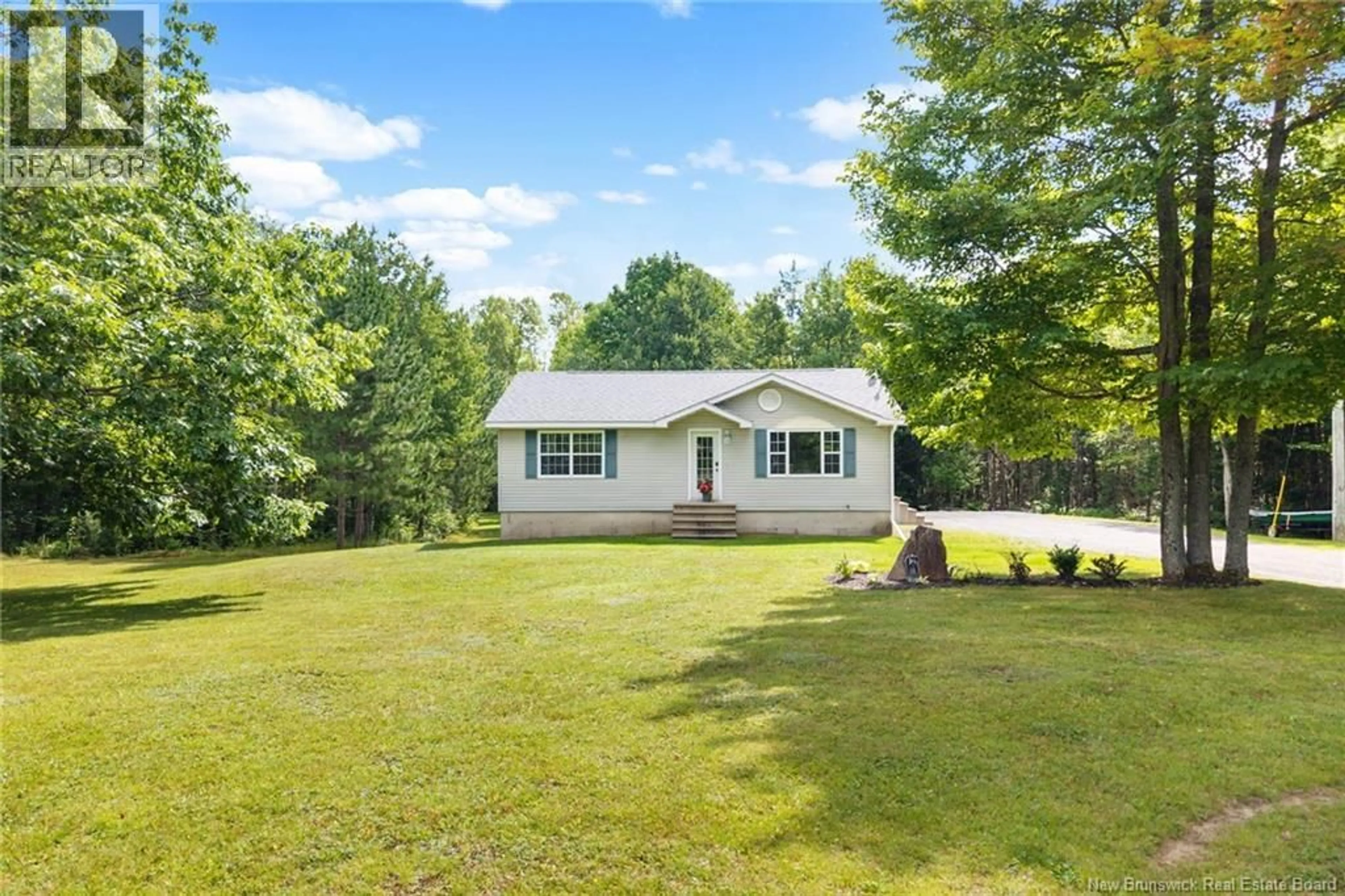 A pic from outside/outdoor area/front of a property/back of a property/a pic from drone, water/lake/river/ocean view for 337 ROUTE 635, Lake George New Brunswick E6K3N7