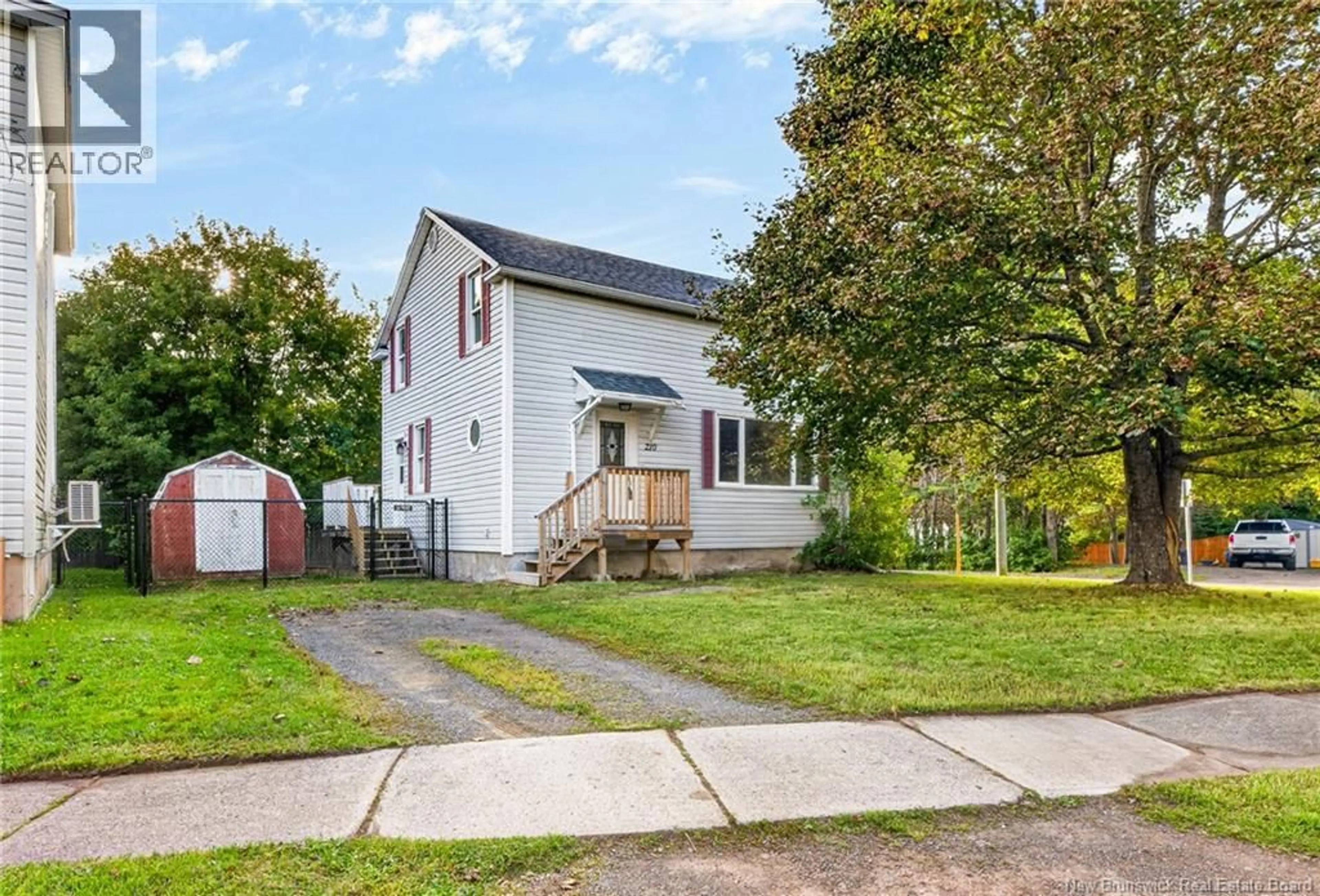 A pic from outside/outdoor area/front of a property/back of a property/a pic from drone, street for 210 BROADWAY STREET, Moncton New Brunswick E1A3Y4