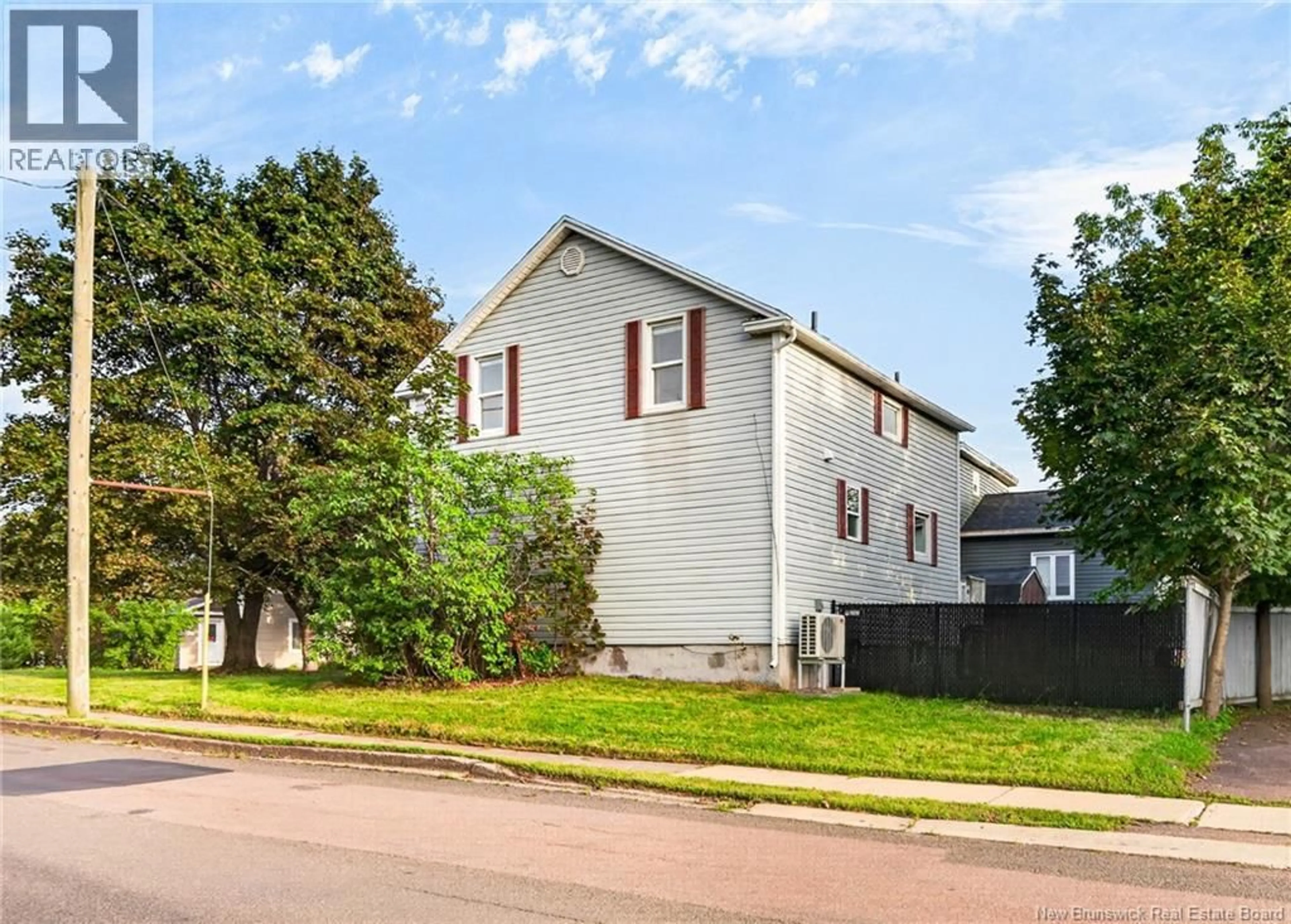 Home with vinyl exterior material, street for 210 BROADWAY STREET, Moncton New Brunswick E1A3Y4