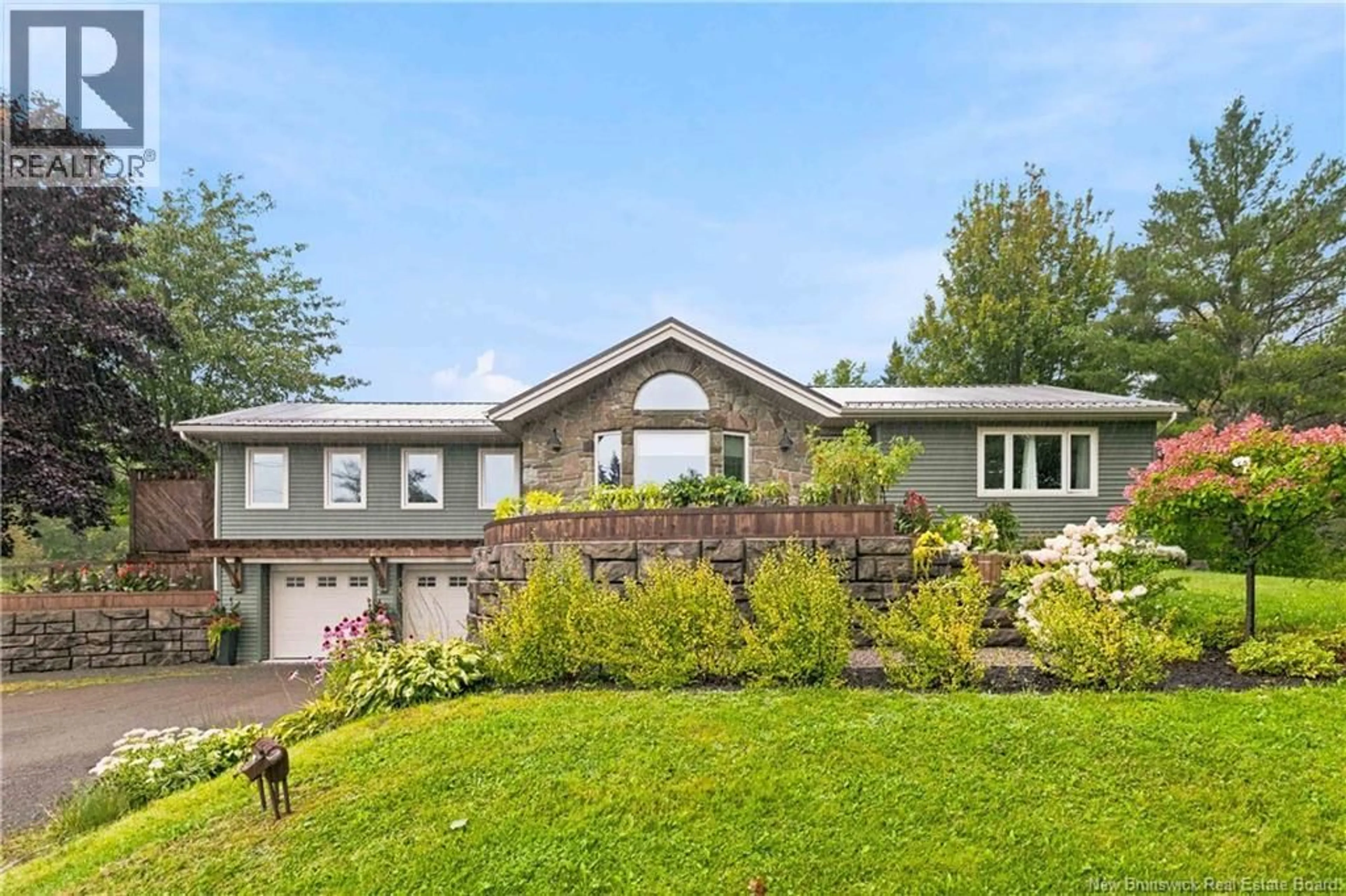 Home with vinyl exterior material, unknown for 106 INDIAN MOUNTAIN ROAD, Indian Mountain New Brunswick E1G3B1