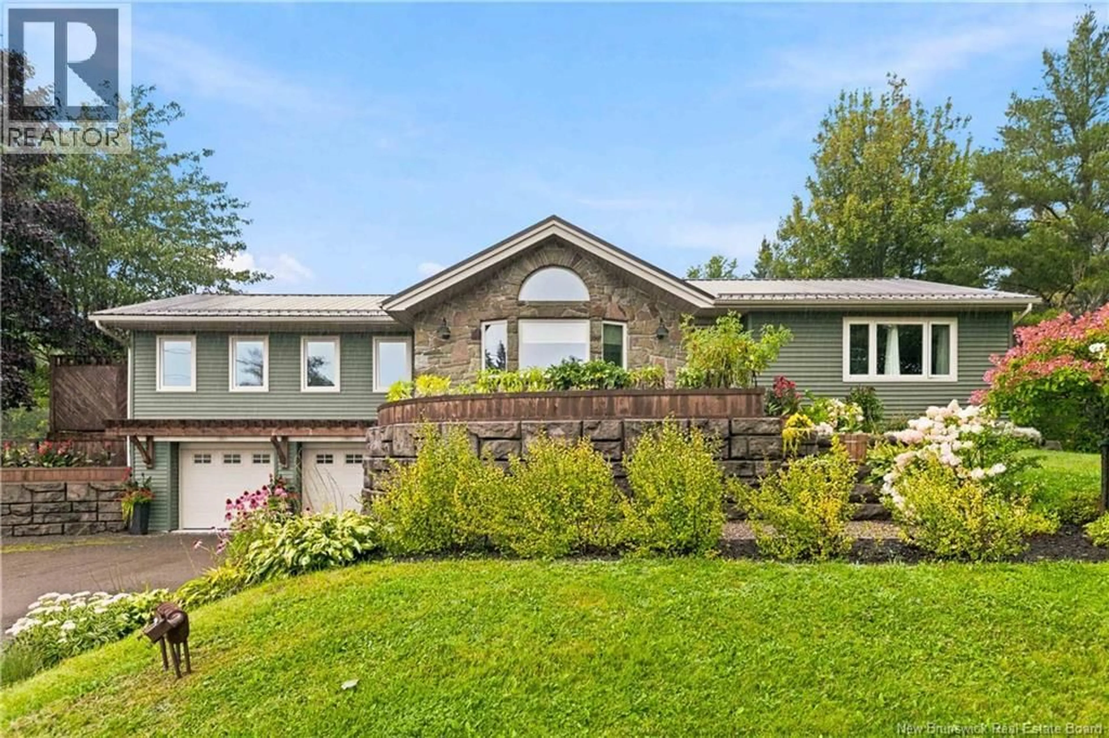 Home with vinyl exterior material, unknown for 106 INDIAN MOUNTAIN ROAD, Indian Mountain New Brunswick E1G3B1