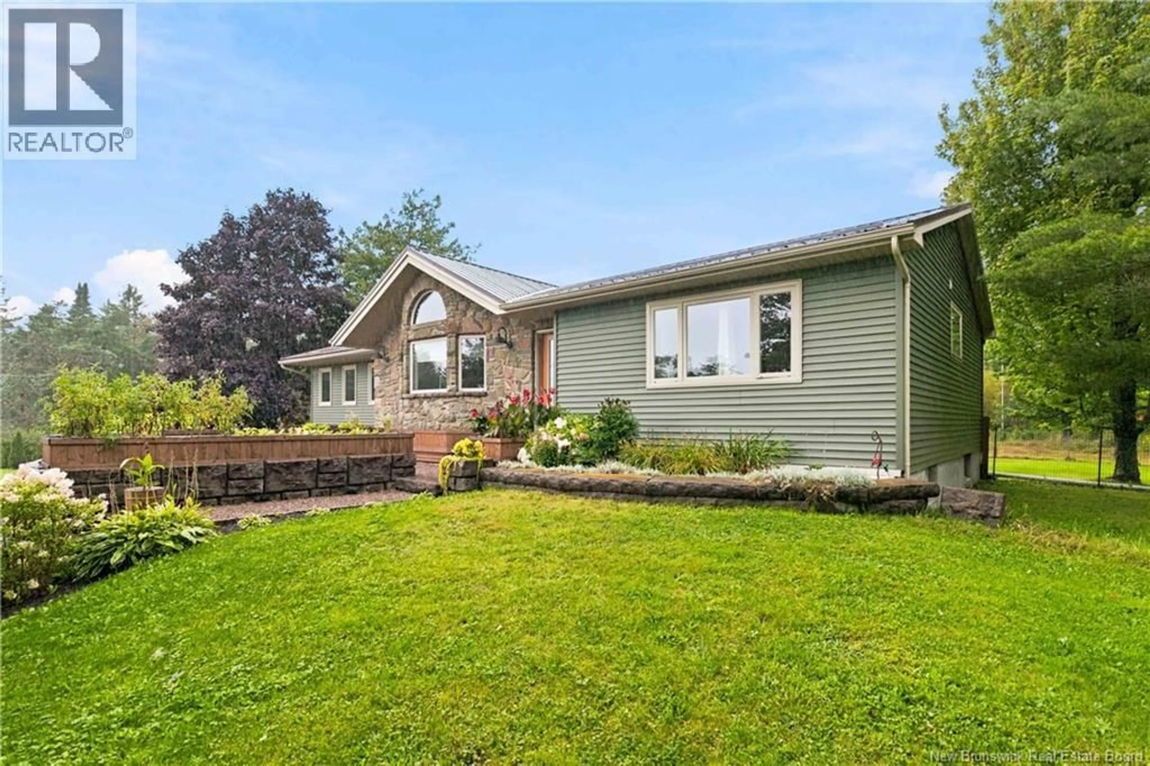 Home with vinyl exterior material, unknown for 106 INDIAN MOUNTAIN ROAD, Indian Mountain New Brunswick E1G3B1