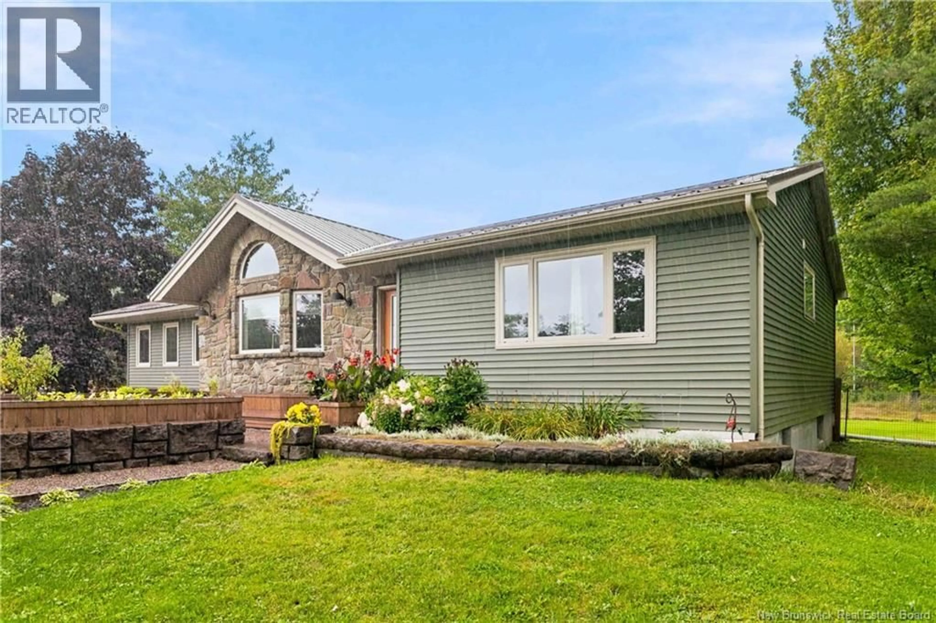 Home with vinyl exterior material, unknown for 106 INDIAN MOUNTAIN ROAD, Indian Mountain New Brunswick E1G3B1