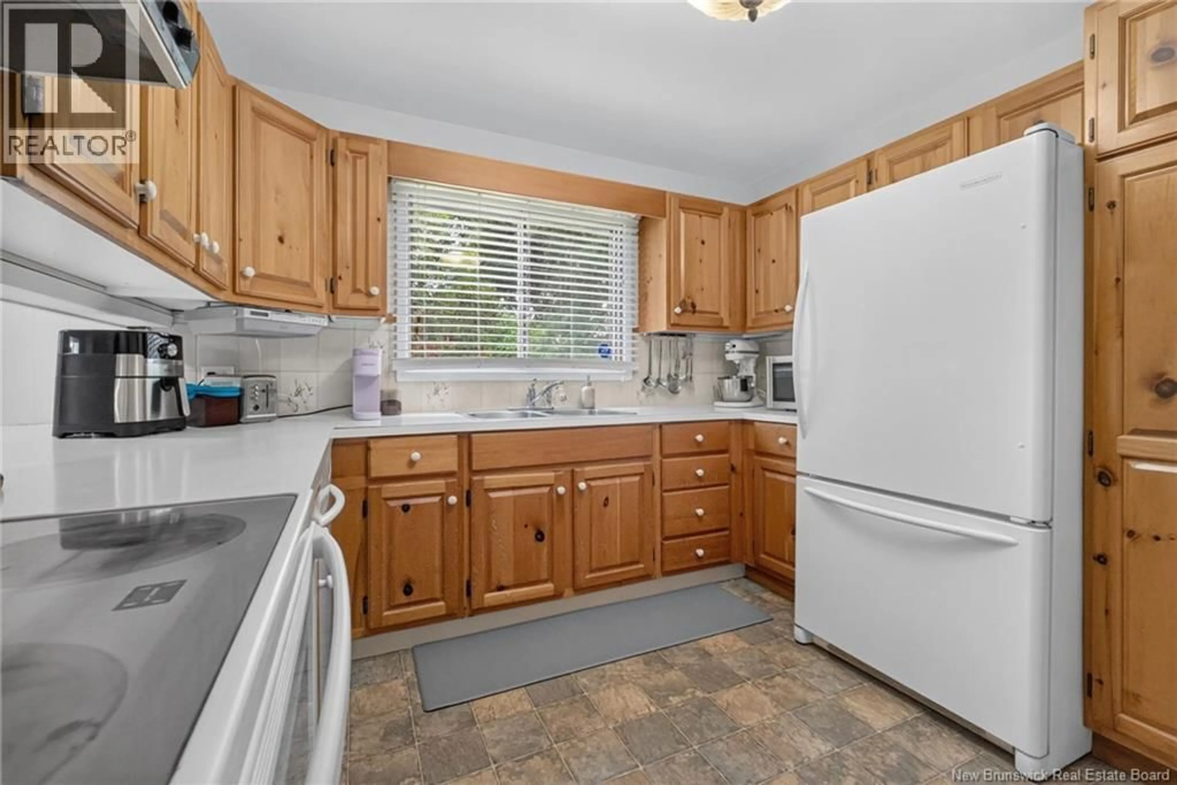 Standard kitchen, ceramic/tile floor for 230 MACBEATH AVENUE, Moncton New Brunswick E1C7A3