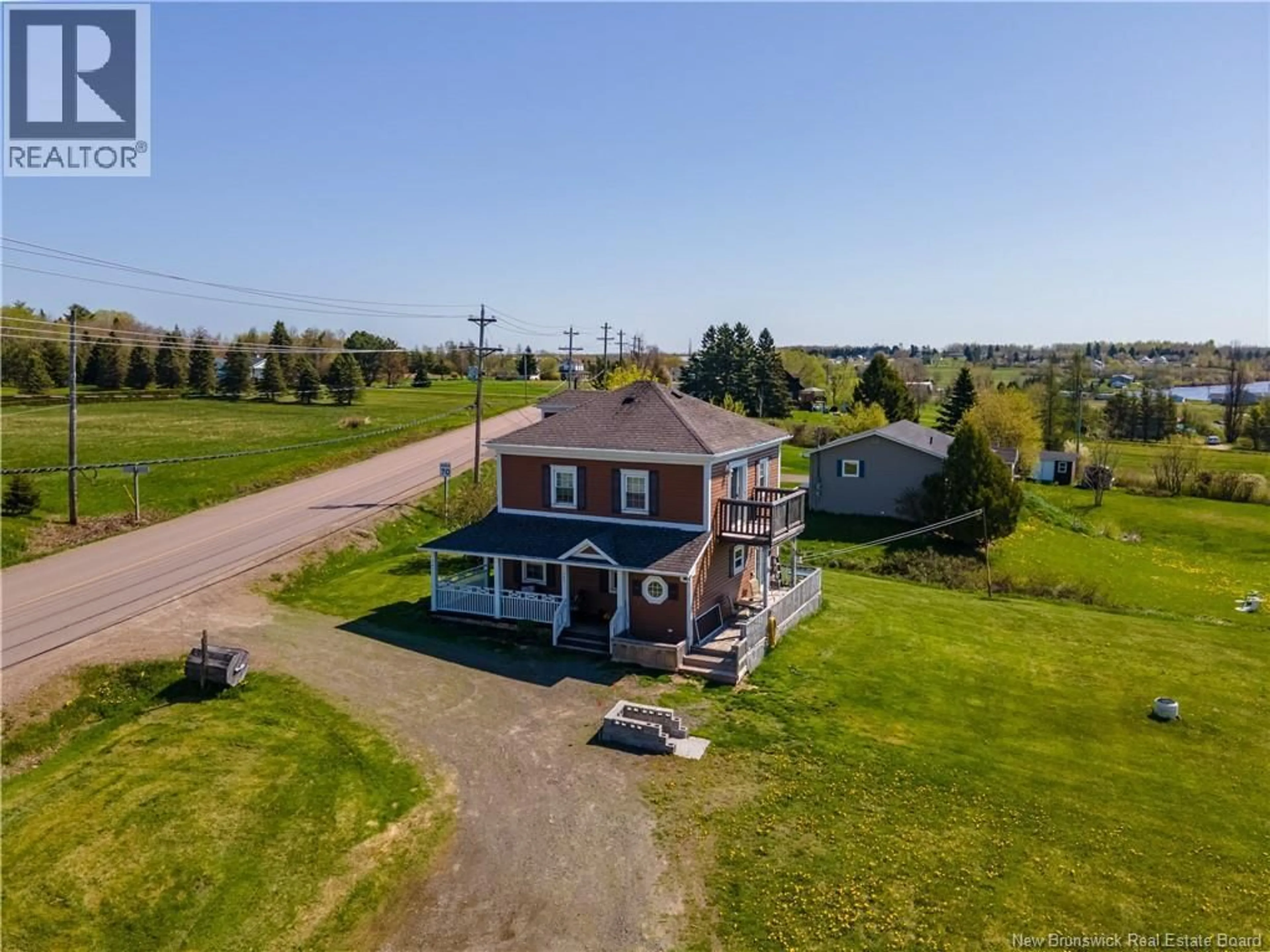 A pic from outside/outdoor area/front of a property/back of a property/a pic from drone, unknown for 662 ROUTE 535, Cocagne New Brunswick E4R3B5