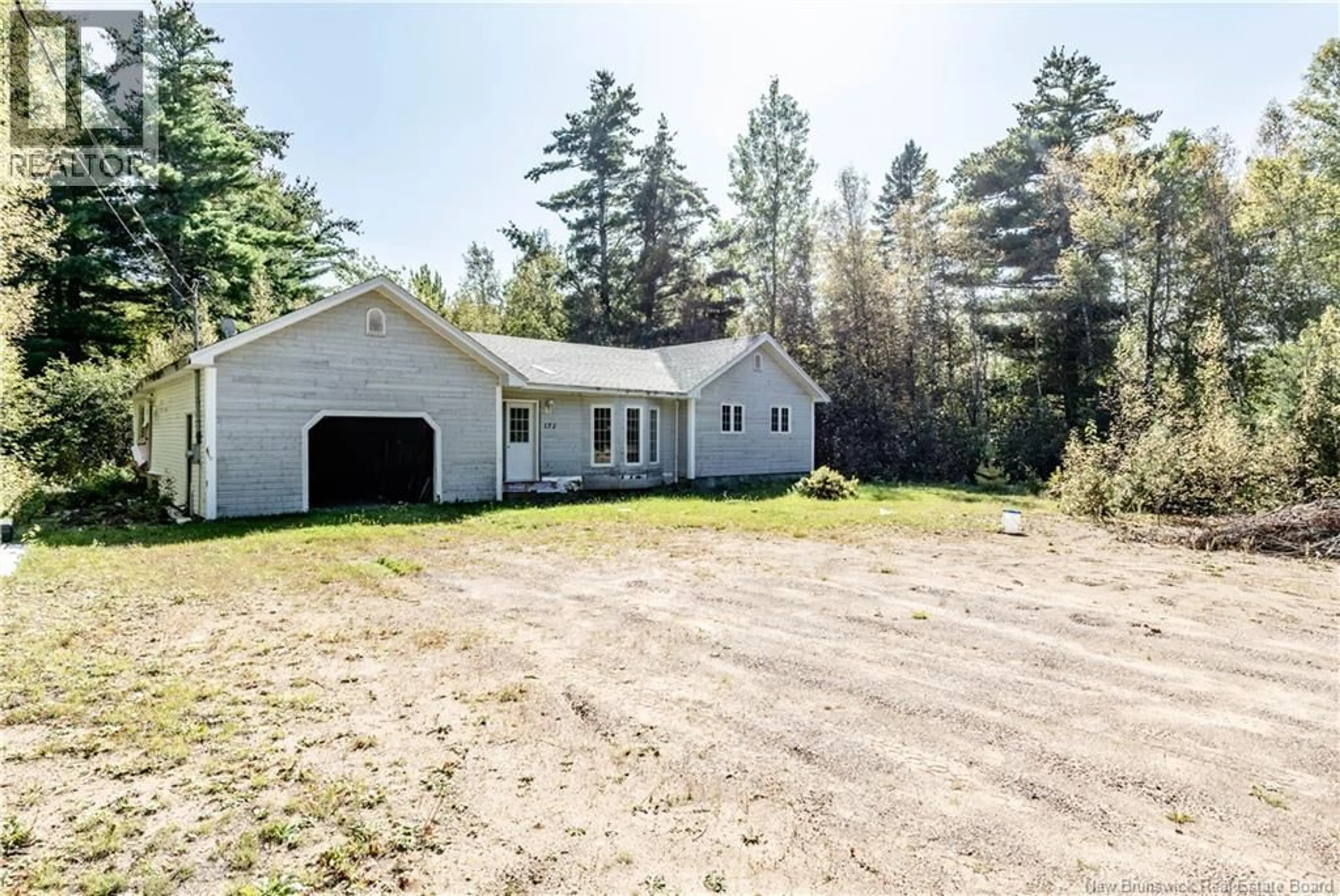 A pic from outside/outdoor area/front of a property/back of a property/a pic from drone, street for 172 RENAUD, Sainte-Anne-De-Kent New Brunswick E4S4V8