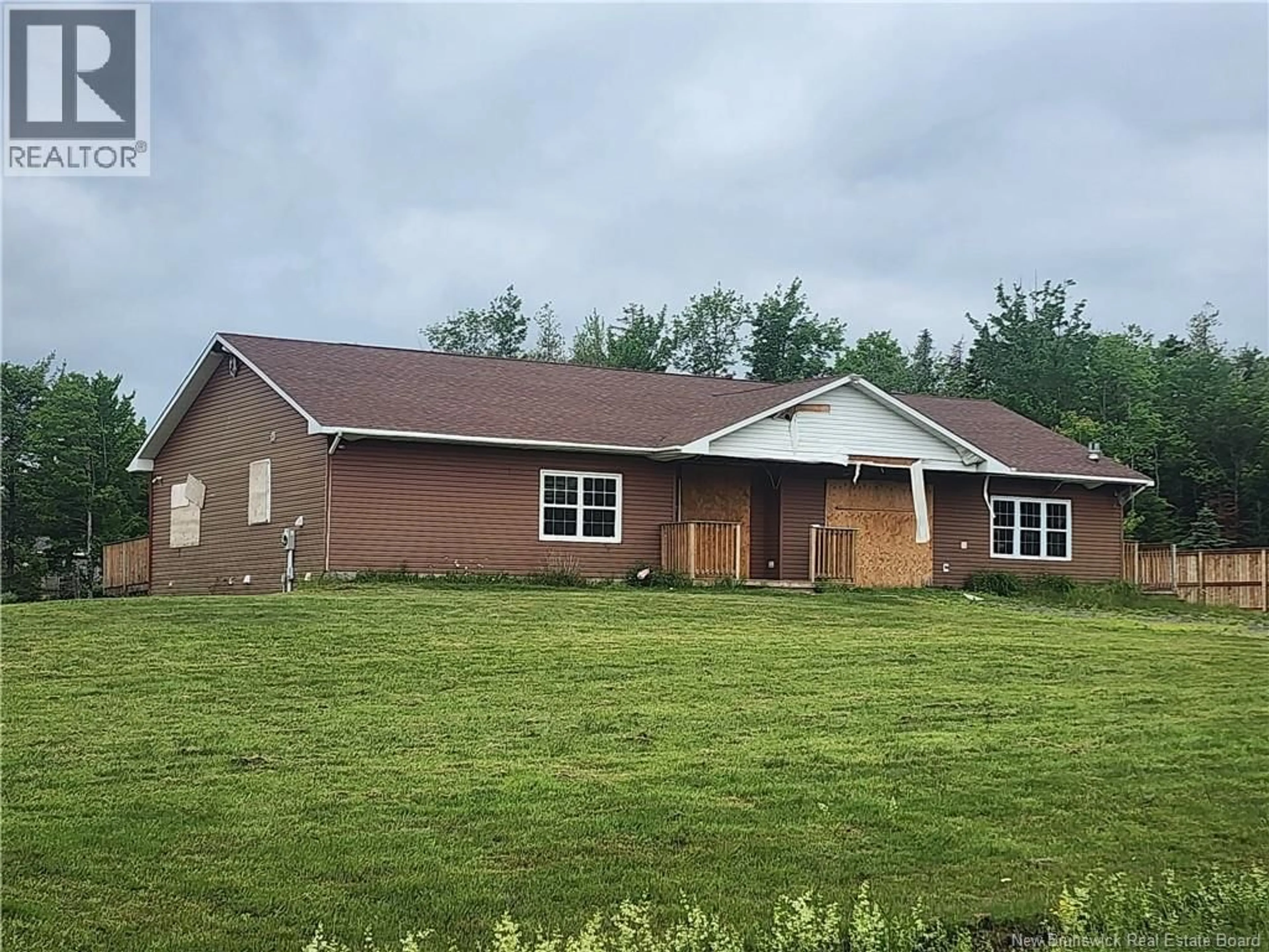 A pic from outside/outdoor area/front of a property/back of a property/a pic from drone, building for 15 CEDAR CIRCLE ROAD, Douglas New Brunswick E2G8B9