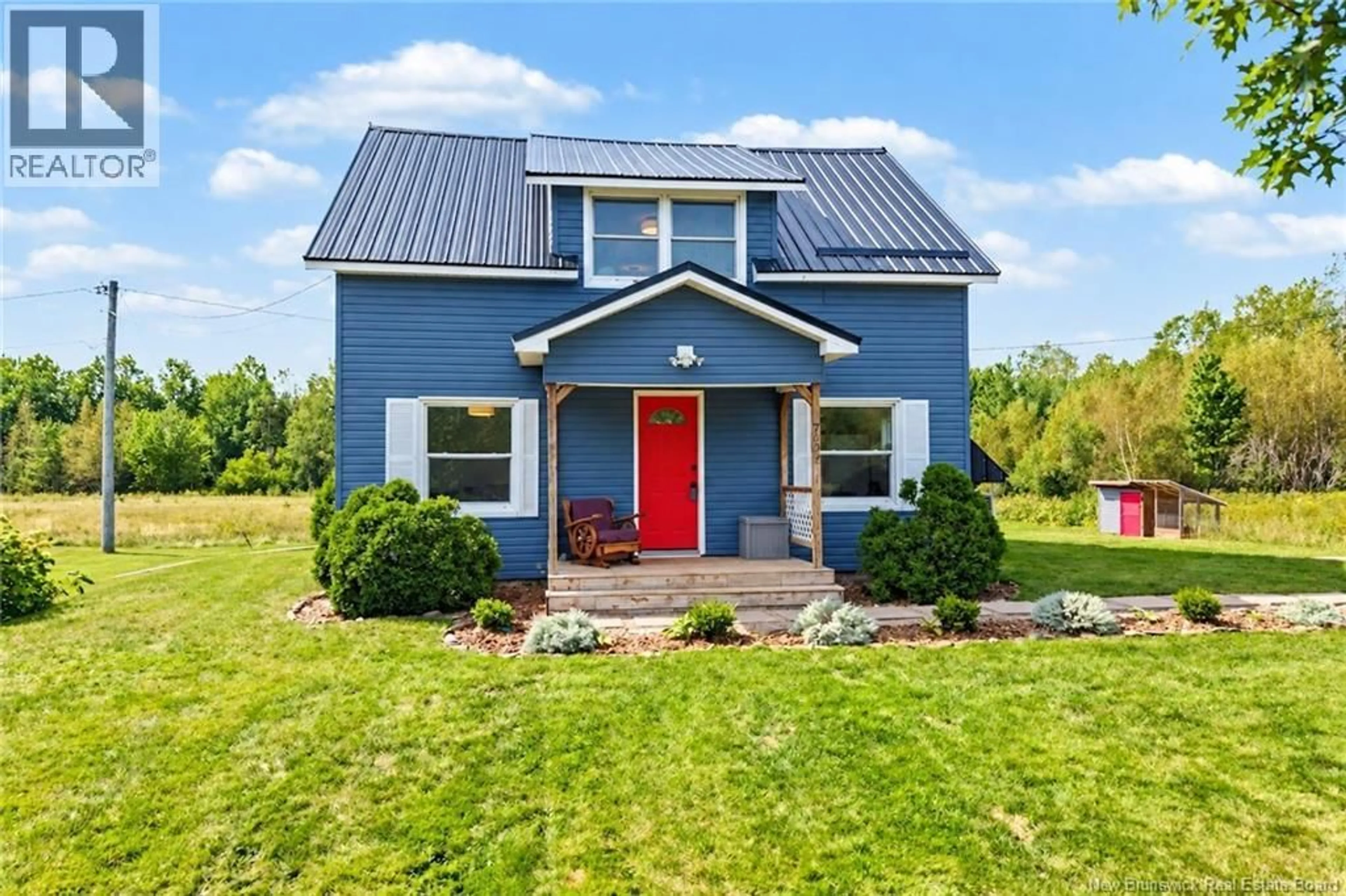 Home with vinyl exterior material, building for 7622 ROUTE 10, Coal Creek New Brunswick E4A2R7
